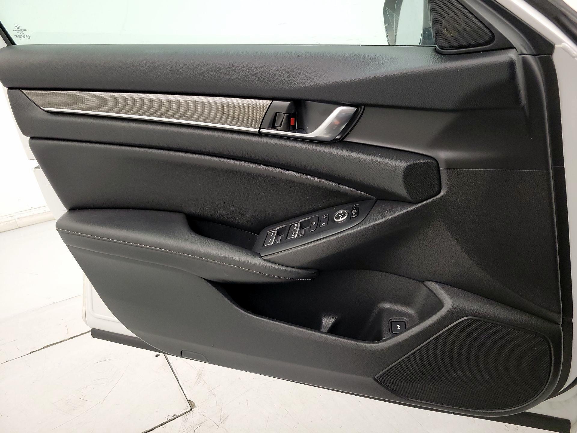 Thumbnail: 2019 Honda Accord - 12