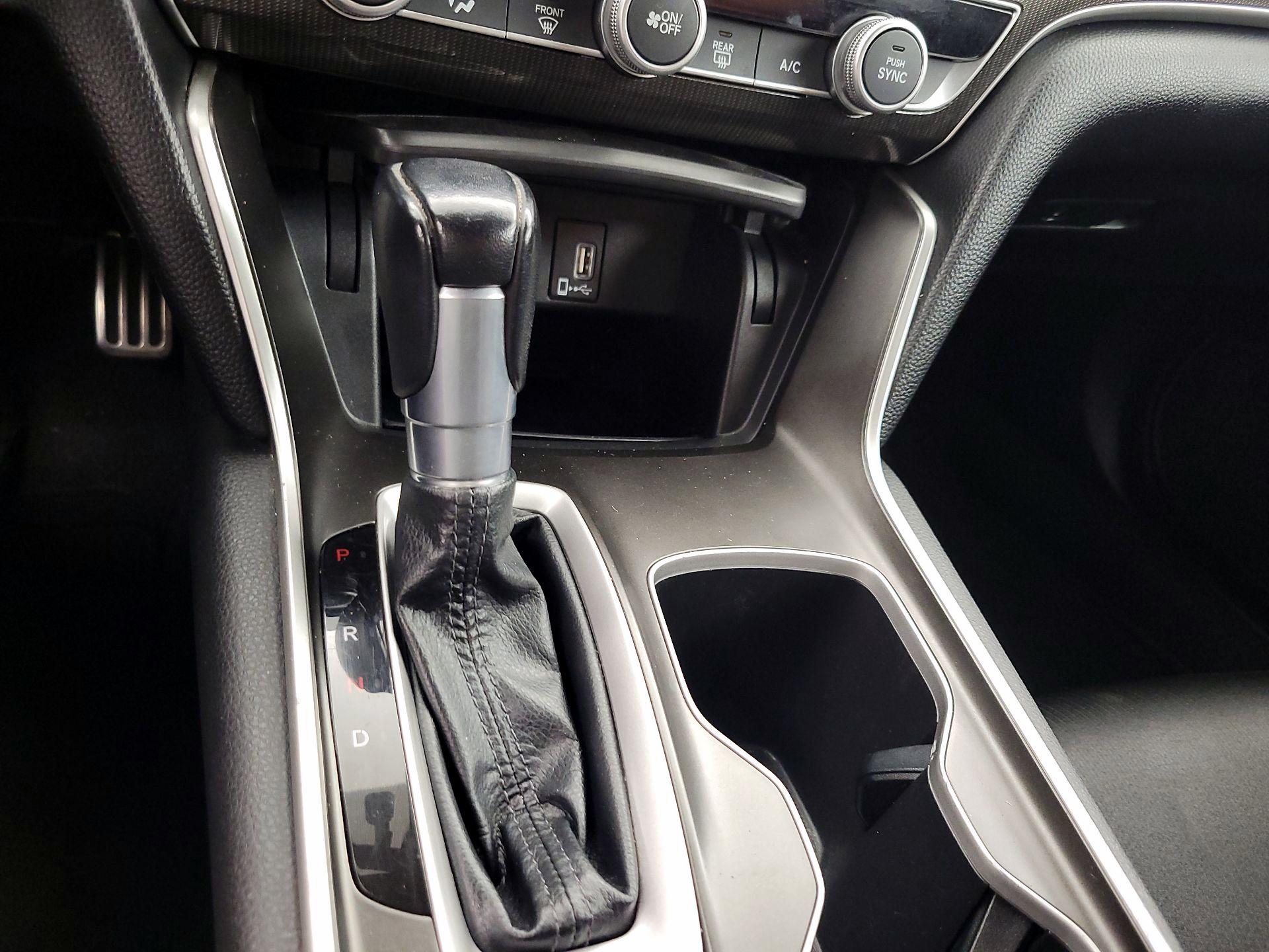 Thumbnail: 2019 Honda Accord - 16