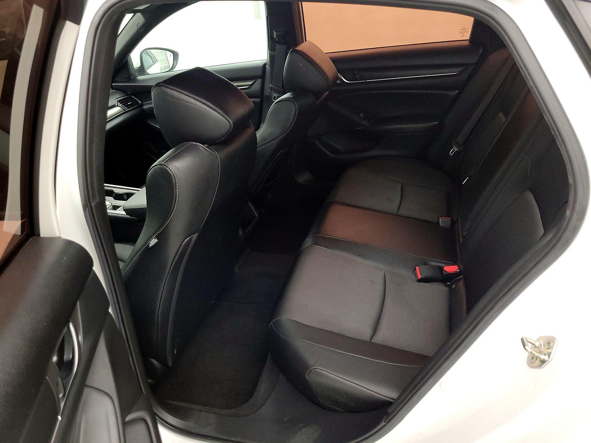 Thumbnail: 2019 Honda Accord - 17
