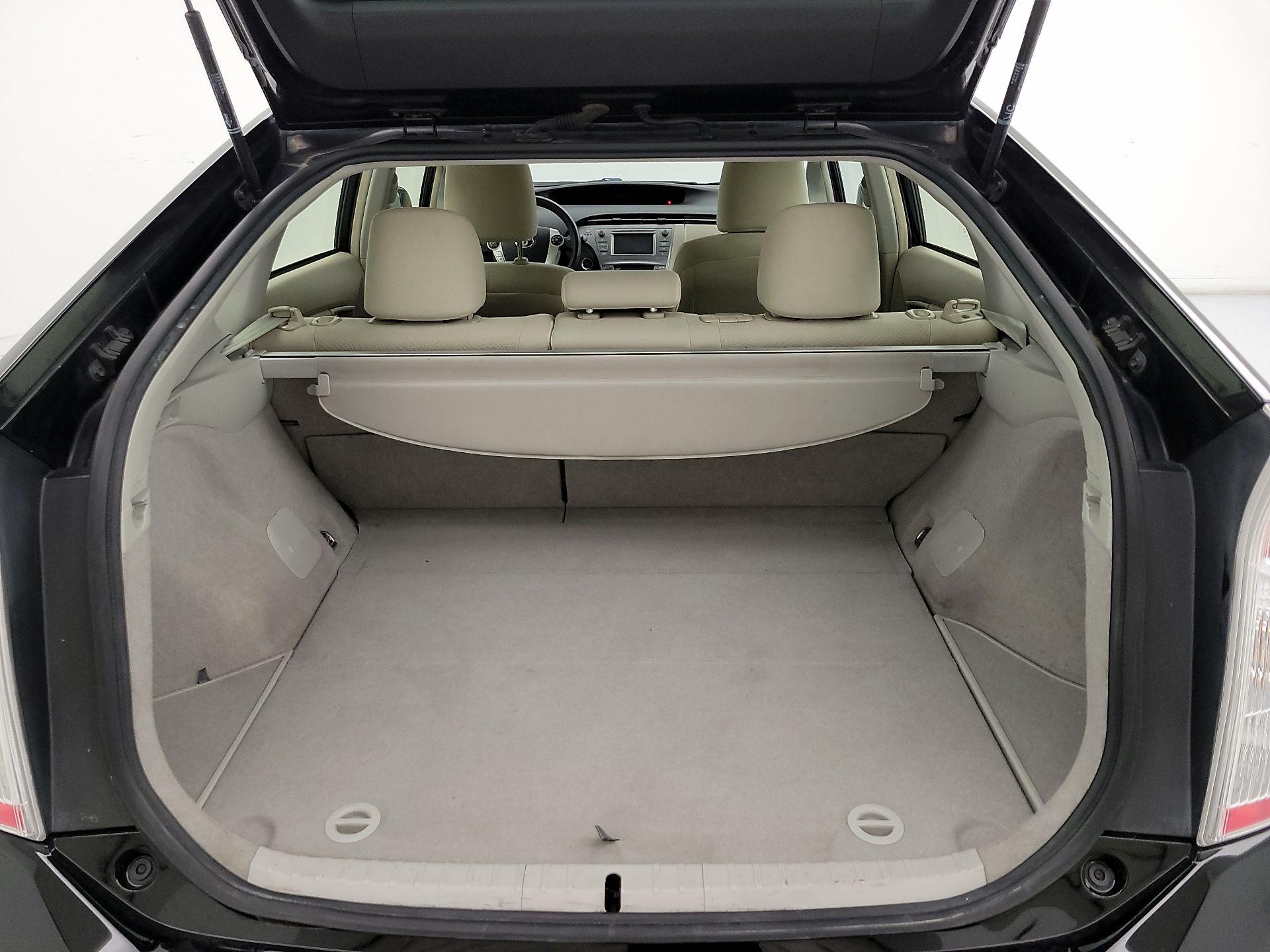 Thumbnail: 2015 Toyota Prius - 19