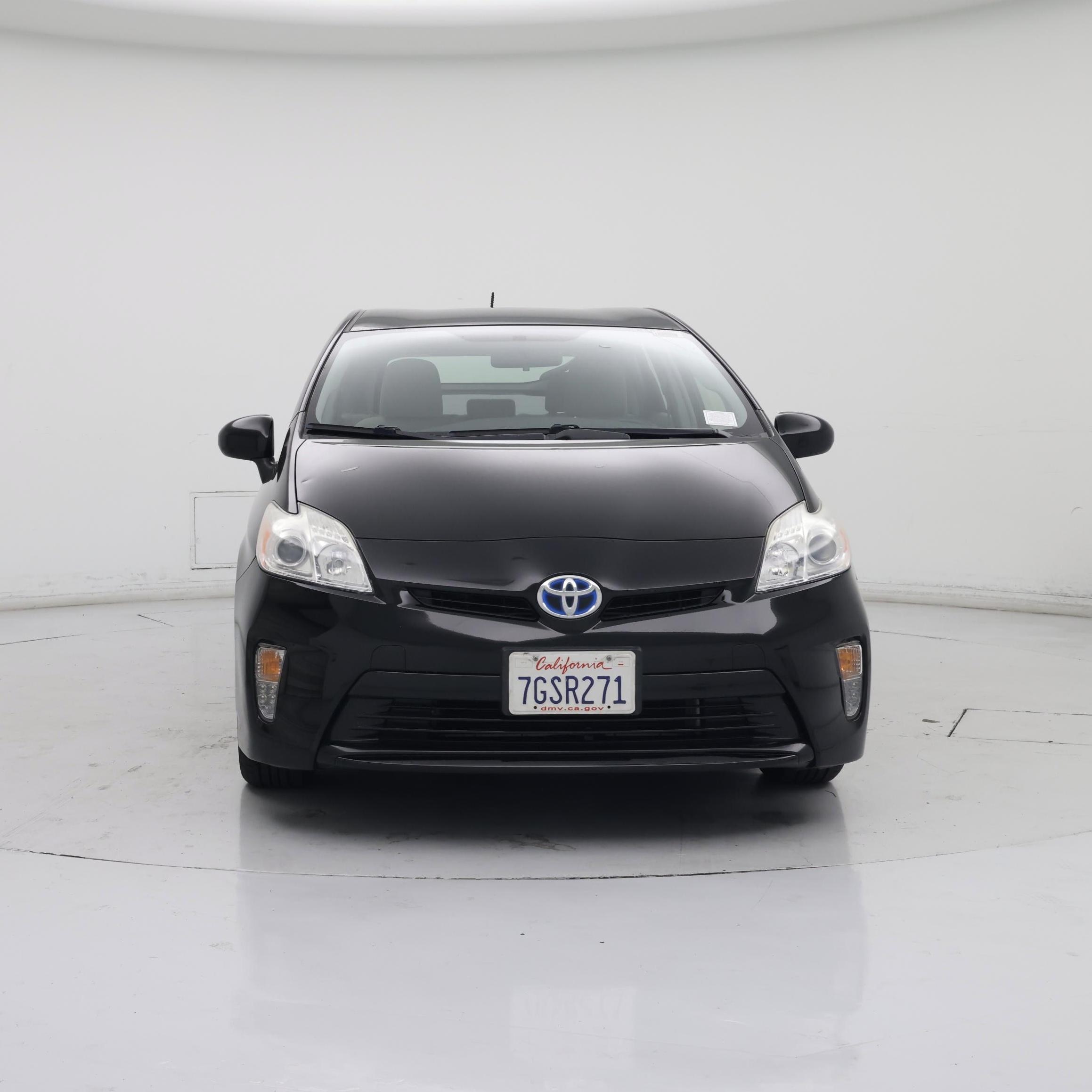 Thumbnail: 2015 Toyota Prius - 5