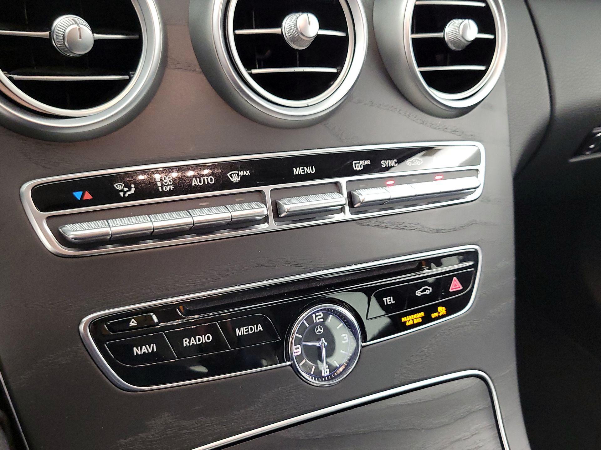 Thumbnail: 2016 Mercedes-Benz C-Class - 17