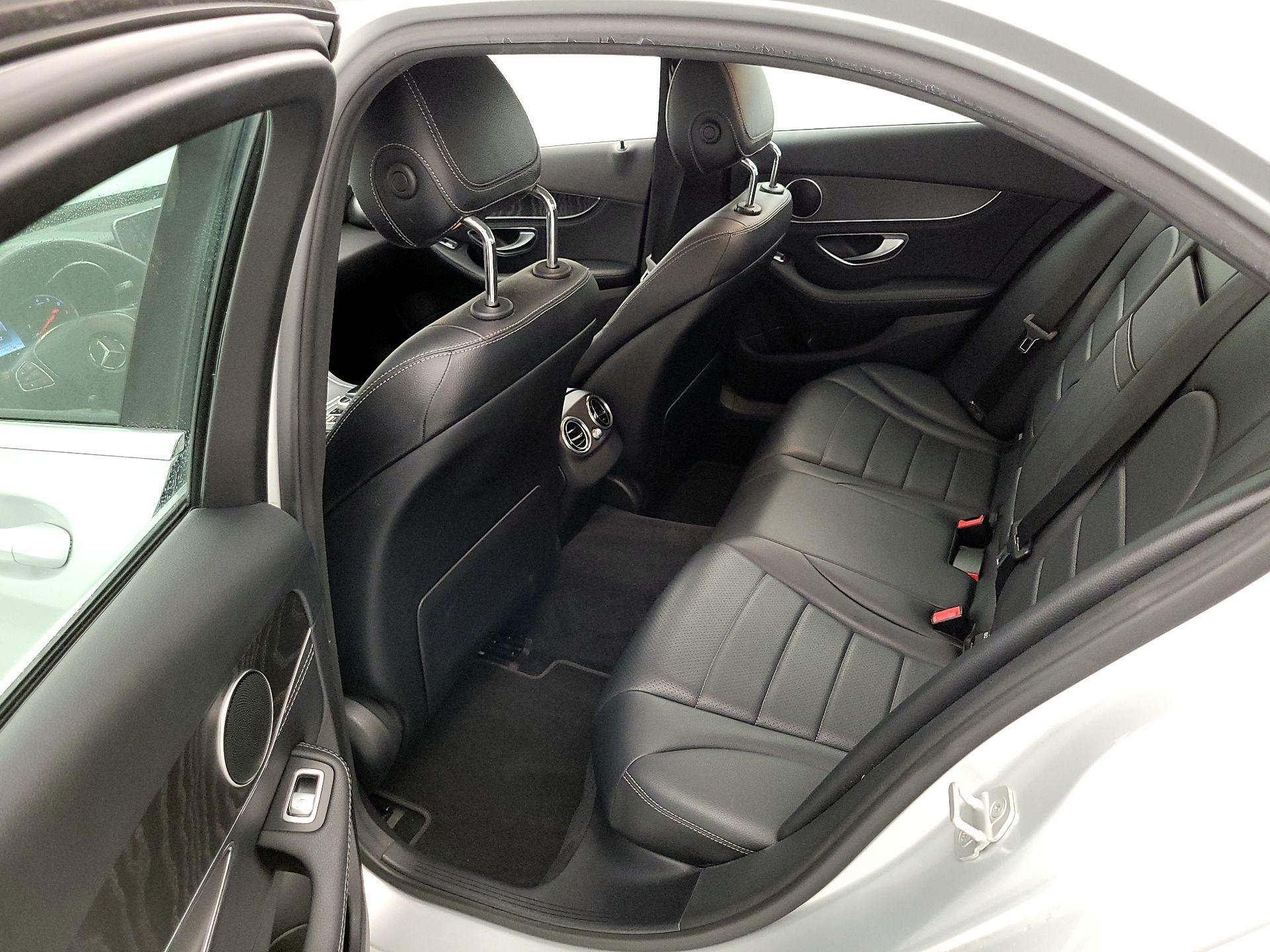 Thumbnail: 2016 Mercedes-Benz C-Class - 19