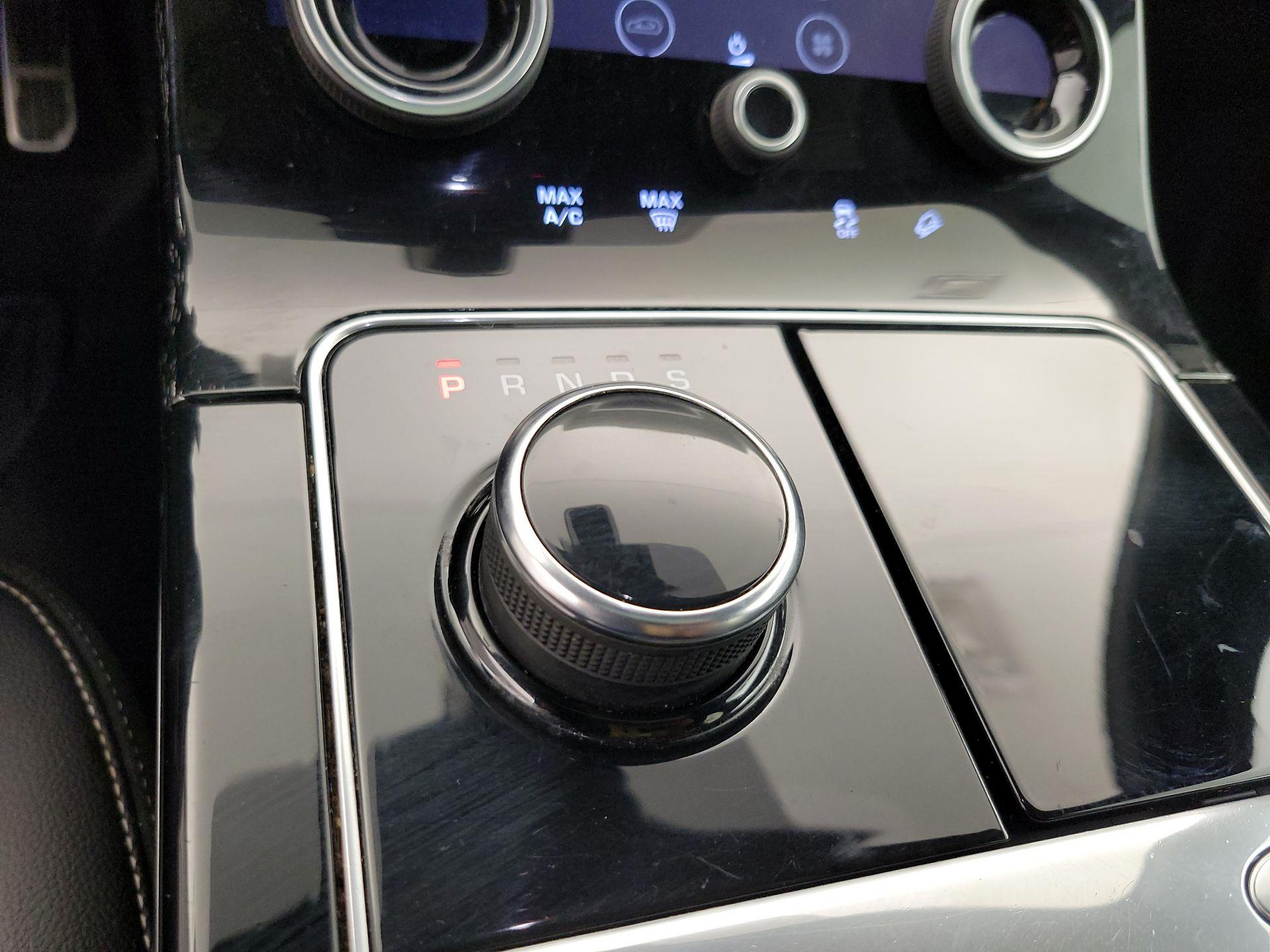 Thumbnail: 2018 Land Rover Range Rover Velar - 16