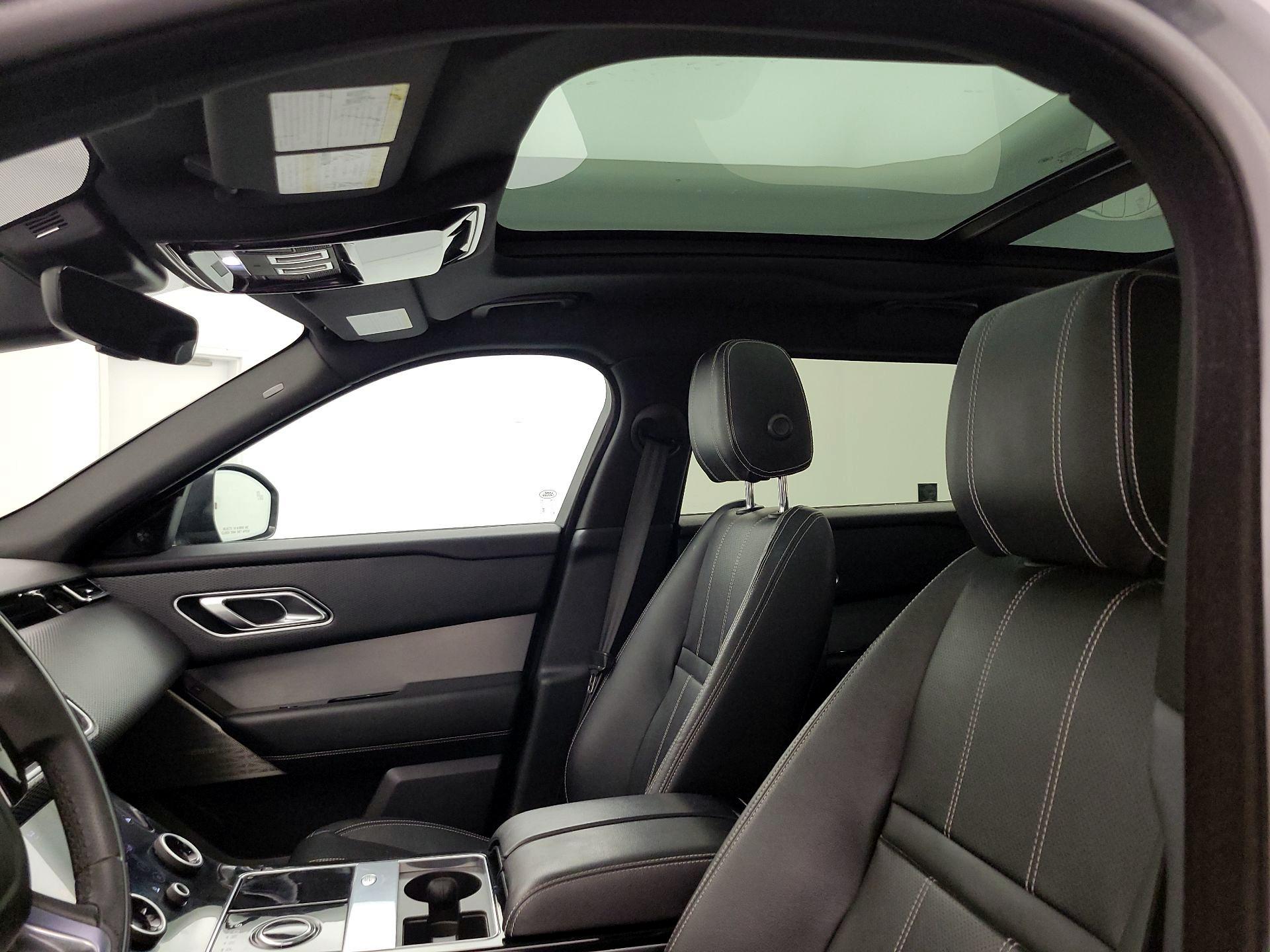 Thumbnail: 2018 Land Rover Range Rover Velar - 17