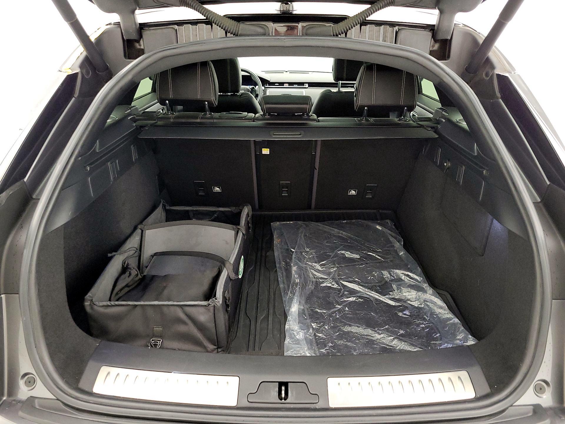 Thumbnail: 2018 Land Rover Range Rover Velar - 19