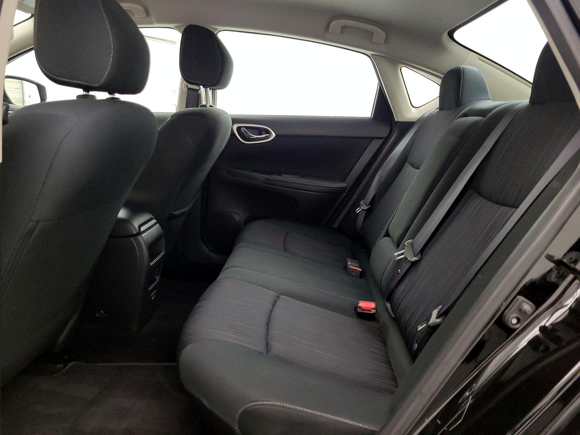 Thumbnail: 2019 Nissan Sentra - 19