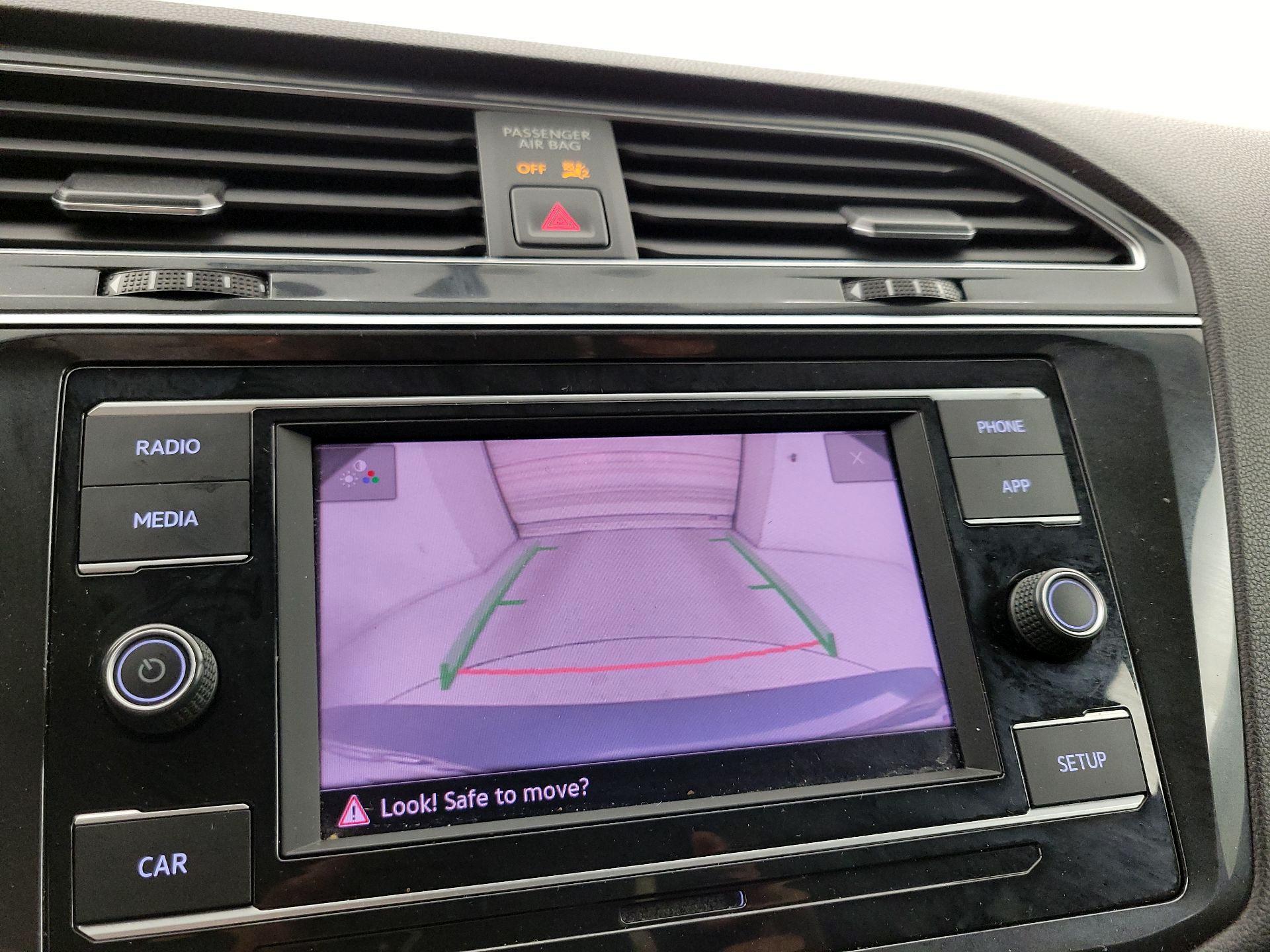 Thumbnail: 2019 Volkswagen Tiguan - 14