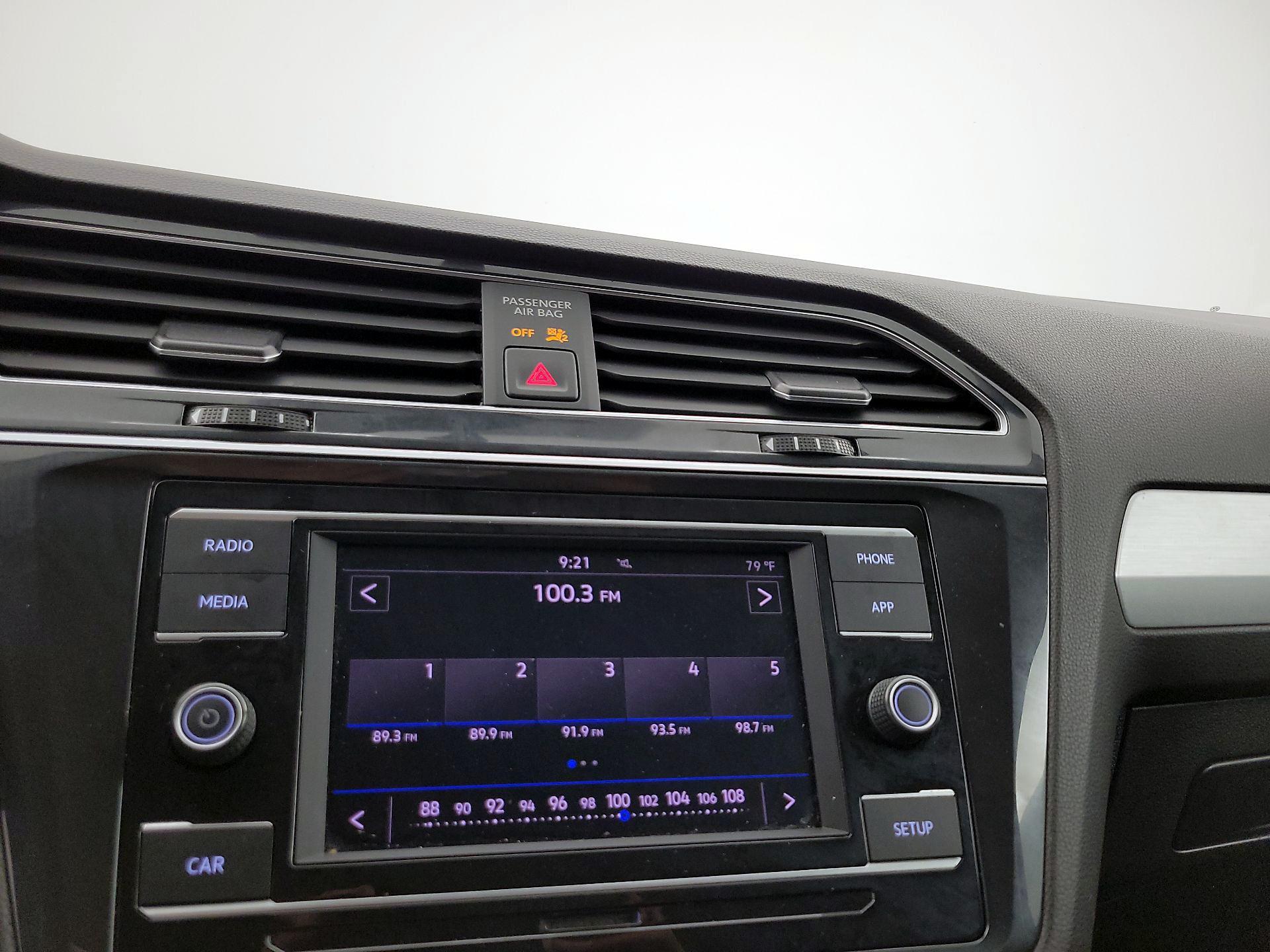 Thumbnail: 2019 Volkswagen Tiguan - 15