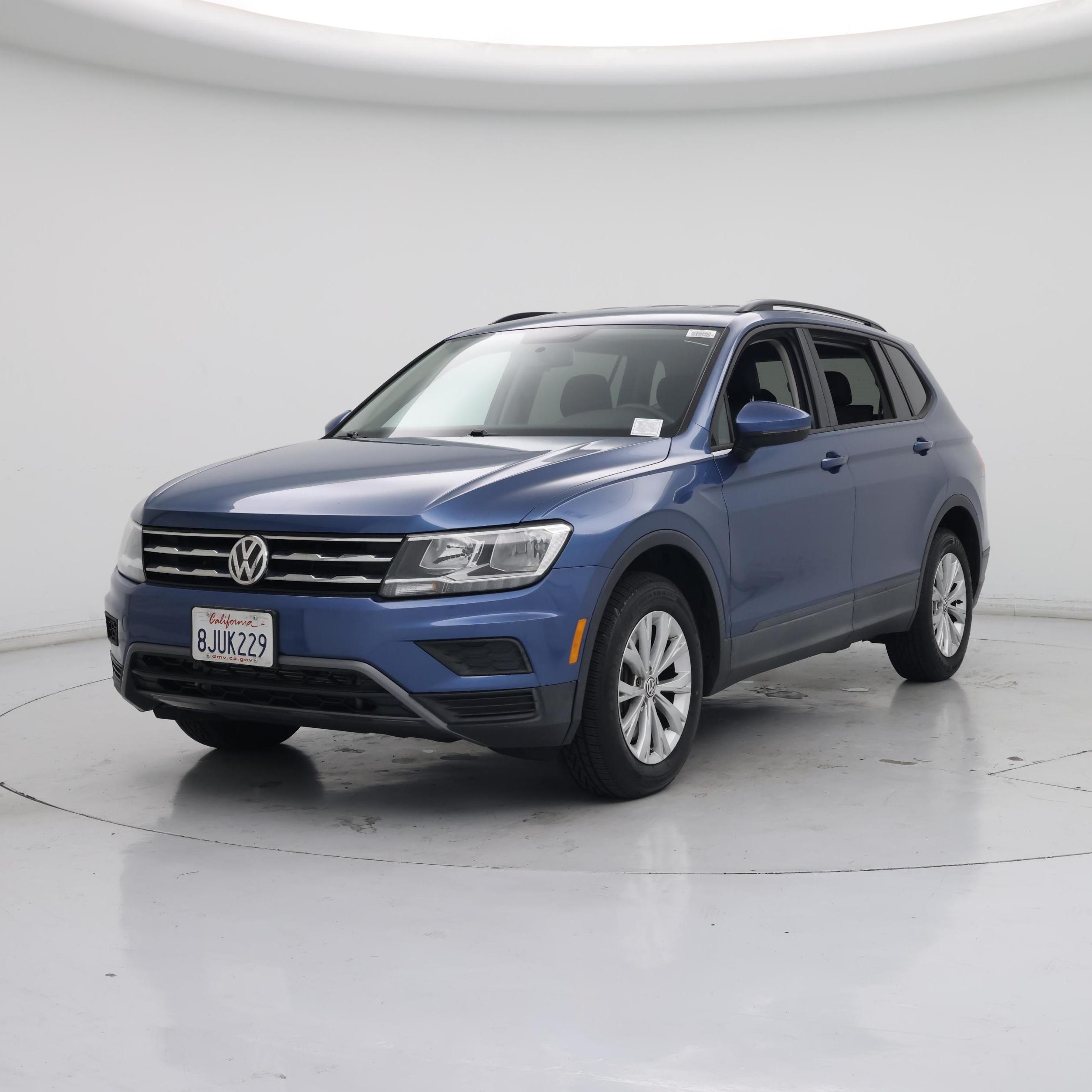 Thumbnail: 2019 Volkswagen Tiguan - 4