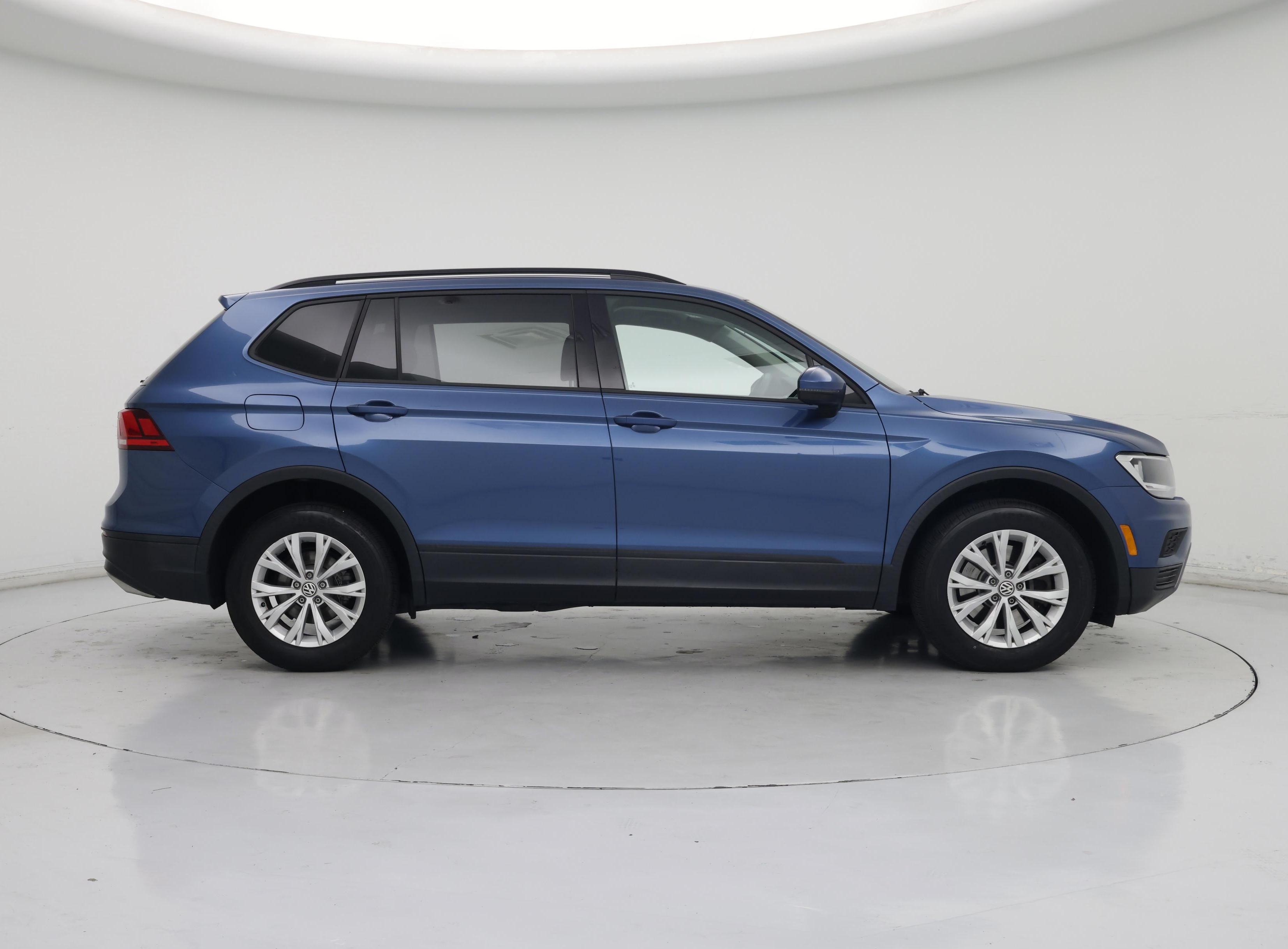 Thumbnail: 2019 Volkswagen Tiguan - 7