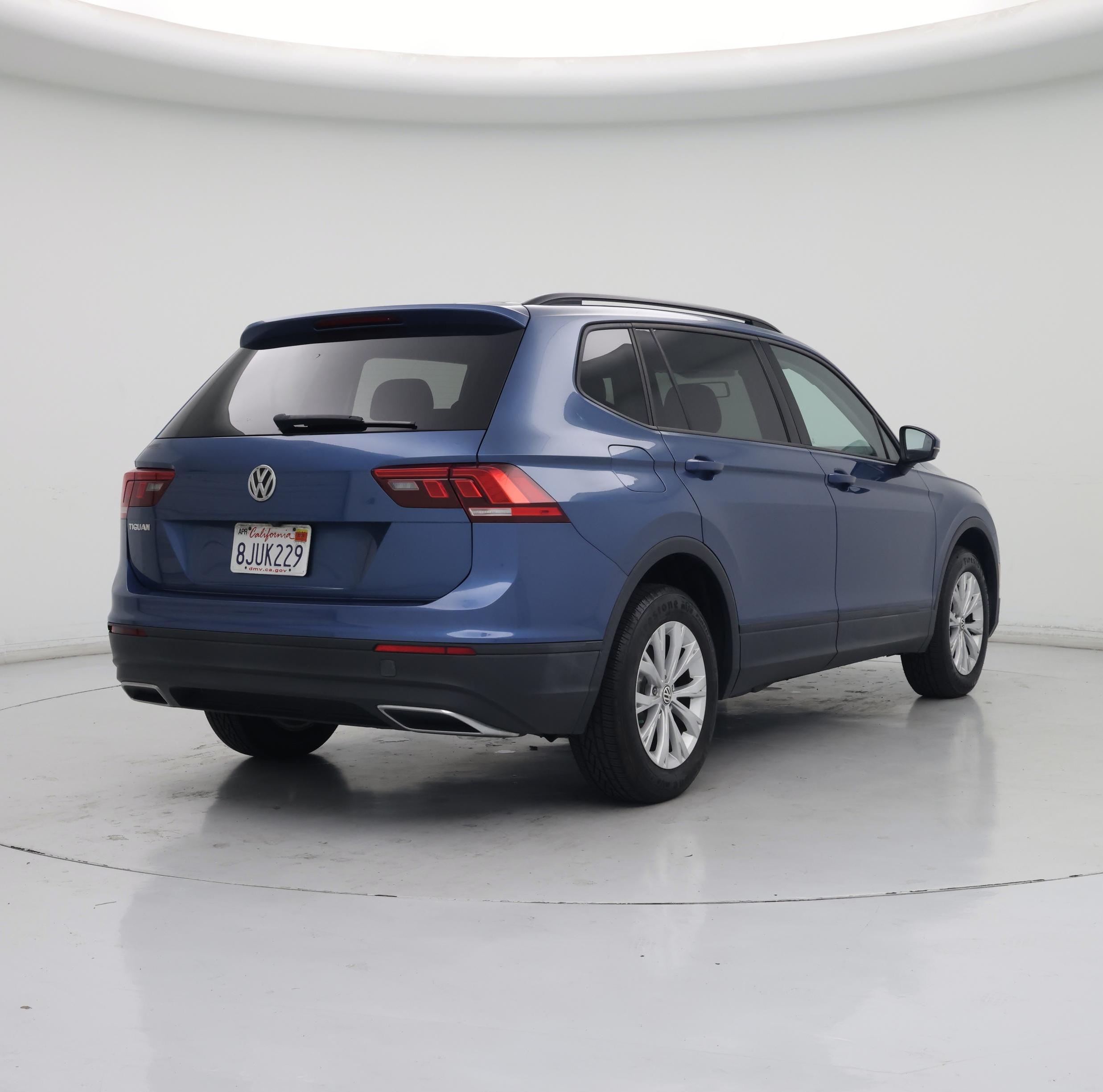 Thumbnail: 2019 Volkswagen Tiguan - 8