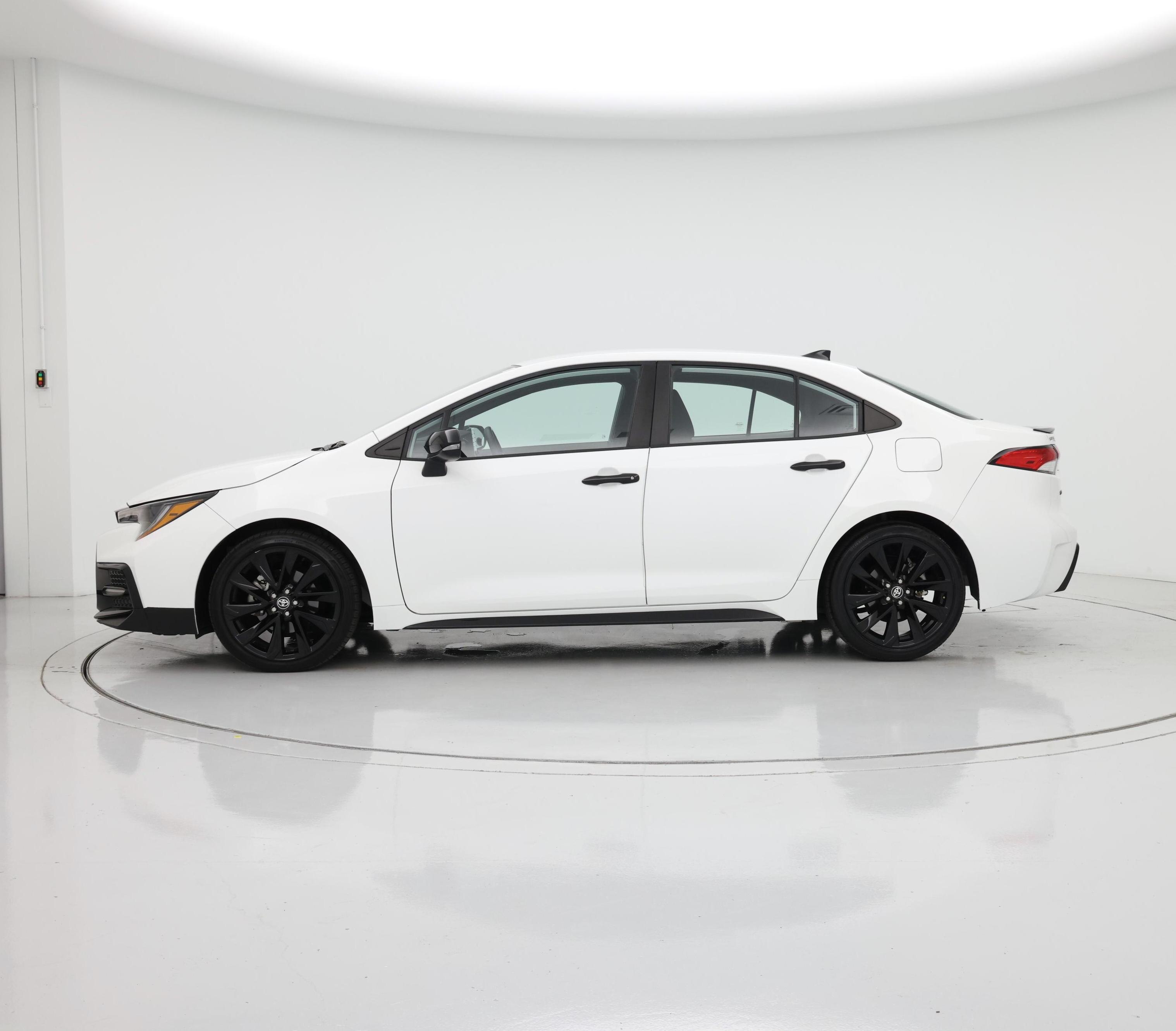 Thumbnail: 2022 Toyota Corolla - 3