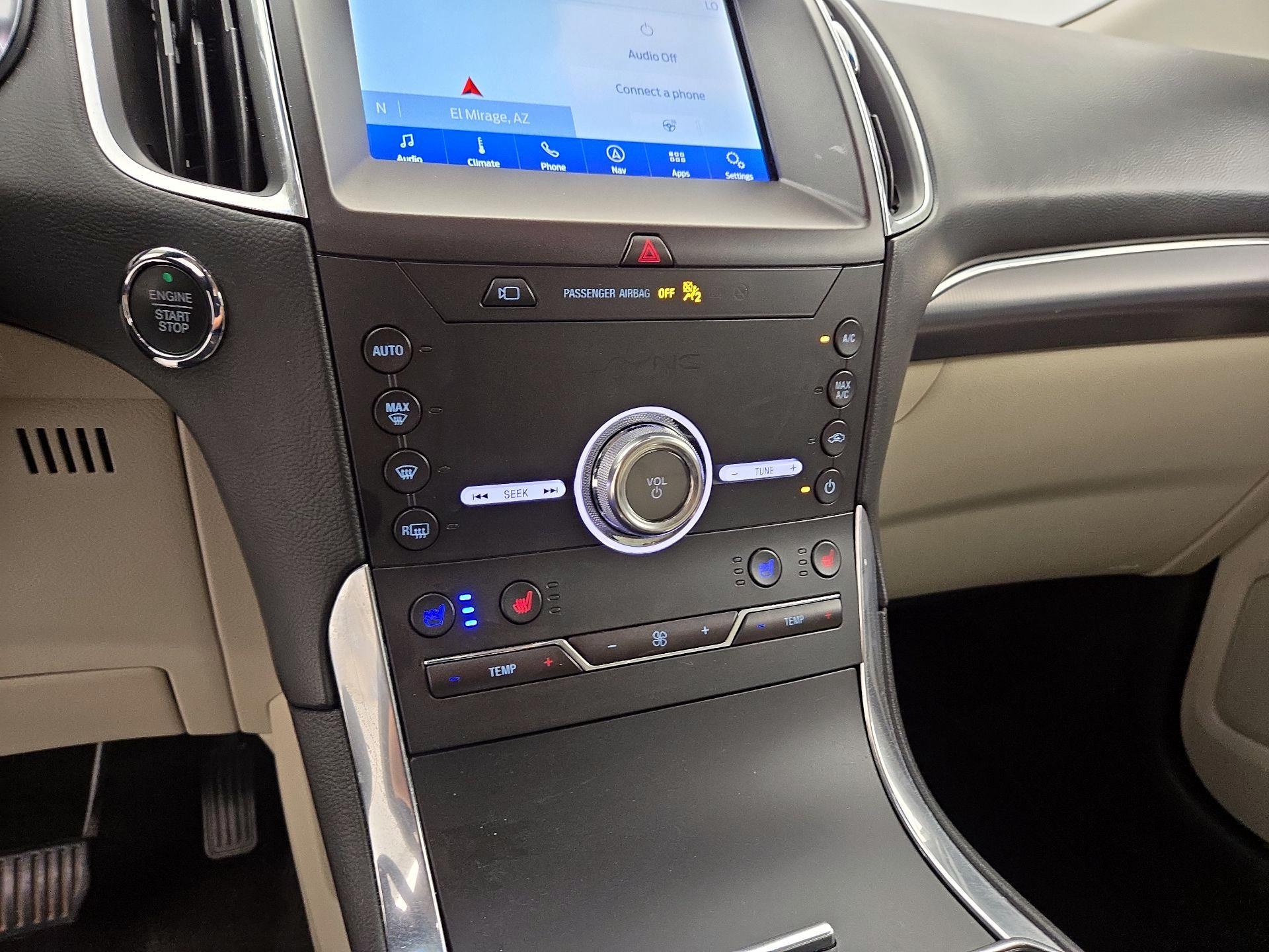 Thumbnail: 2020 Ford Edge - 17