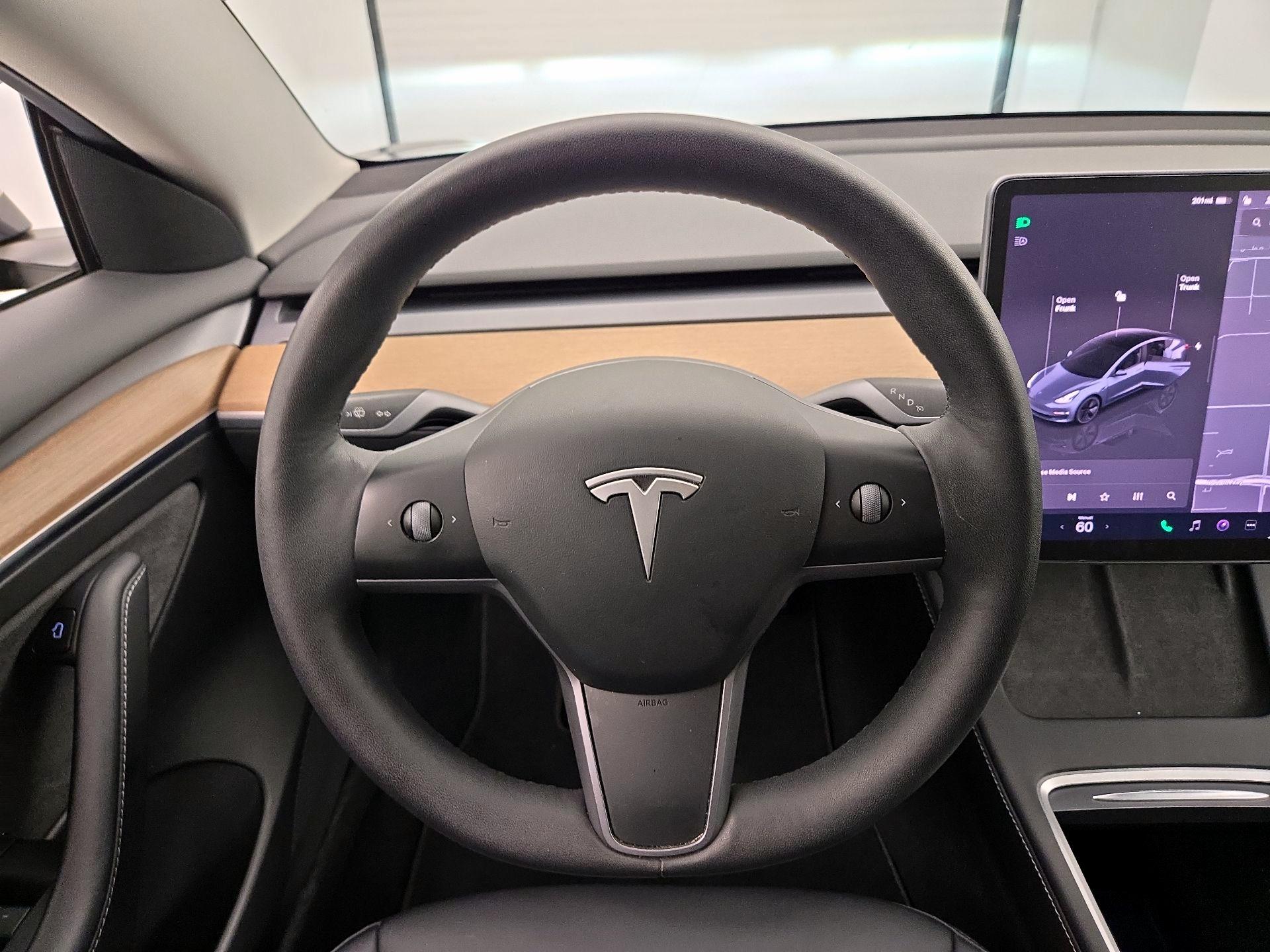 Thumbnail: 2022 Tesla Model 3 - 10