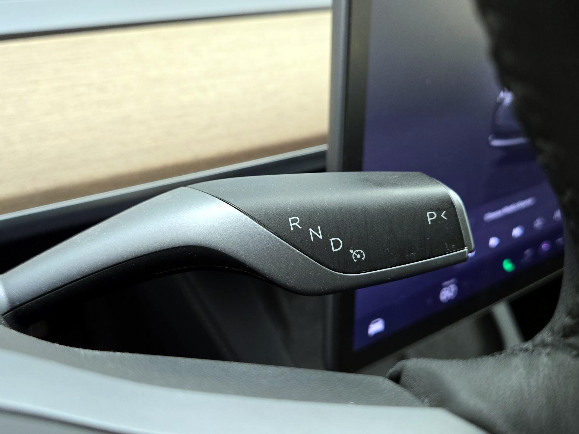 Thumbnail: 2022 Tesla Model 3 - 17