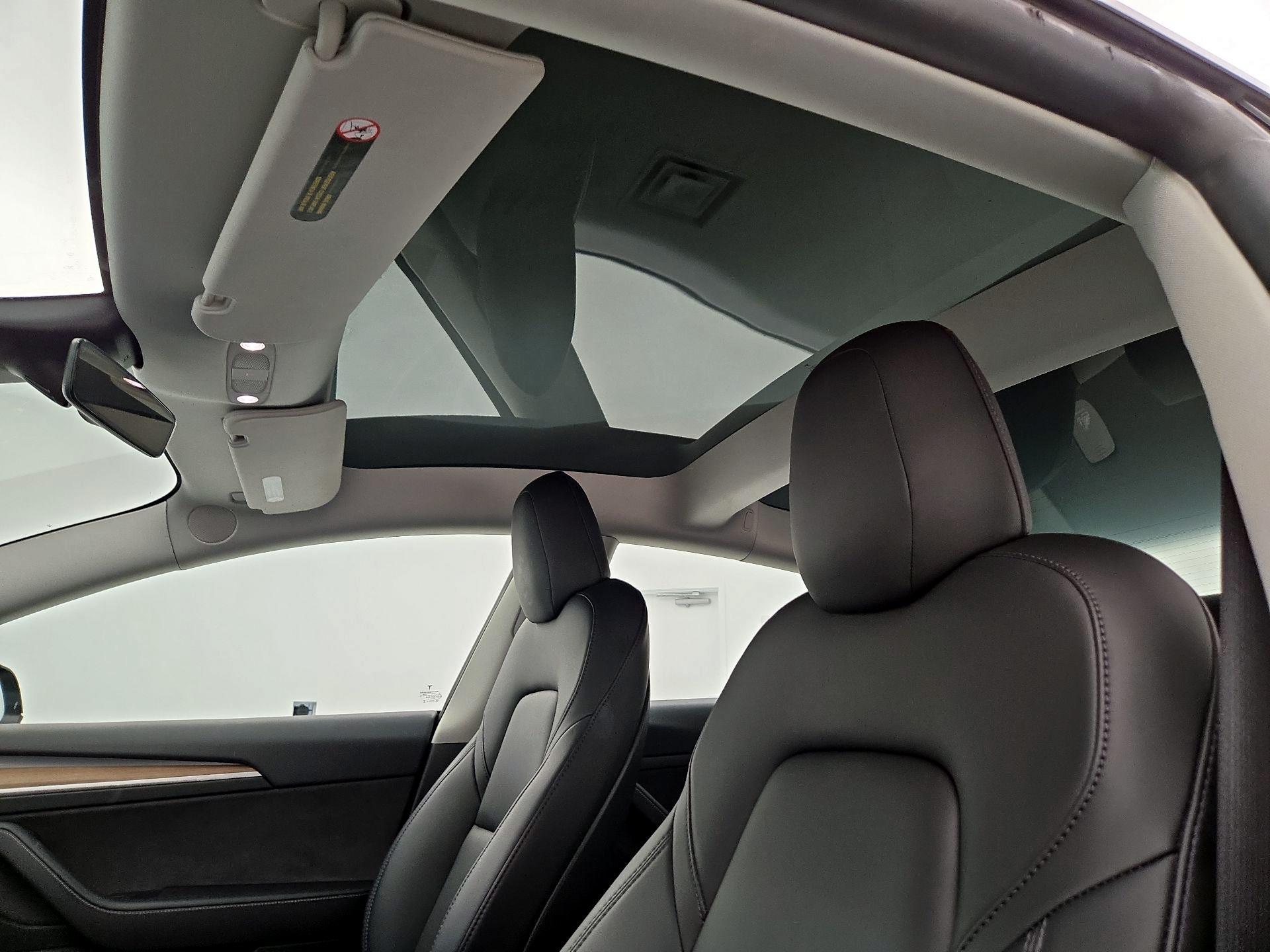Thumbnail: 2022 Tesla Model 3 - 19