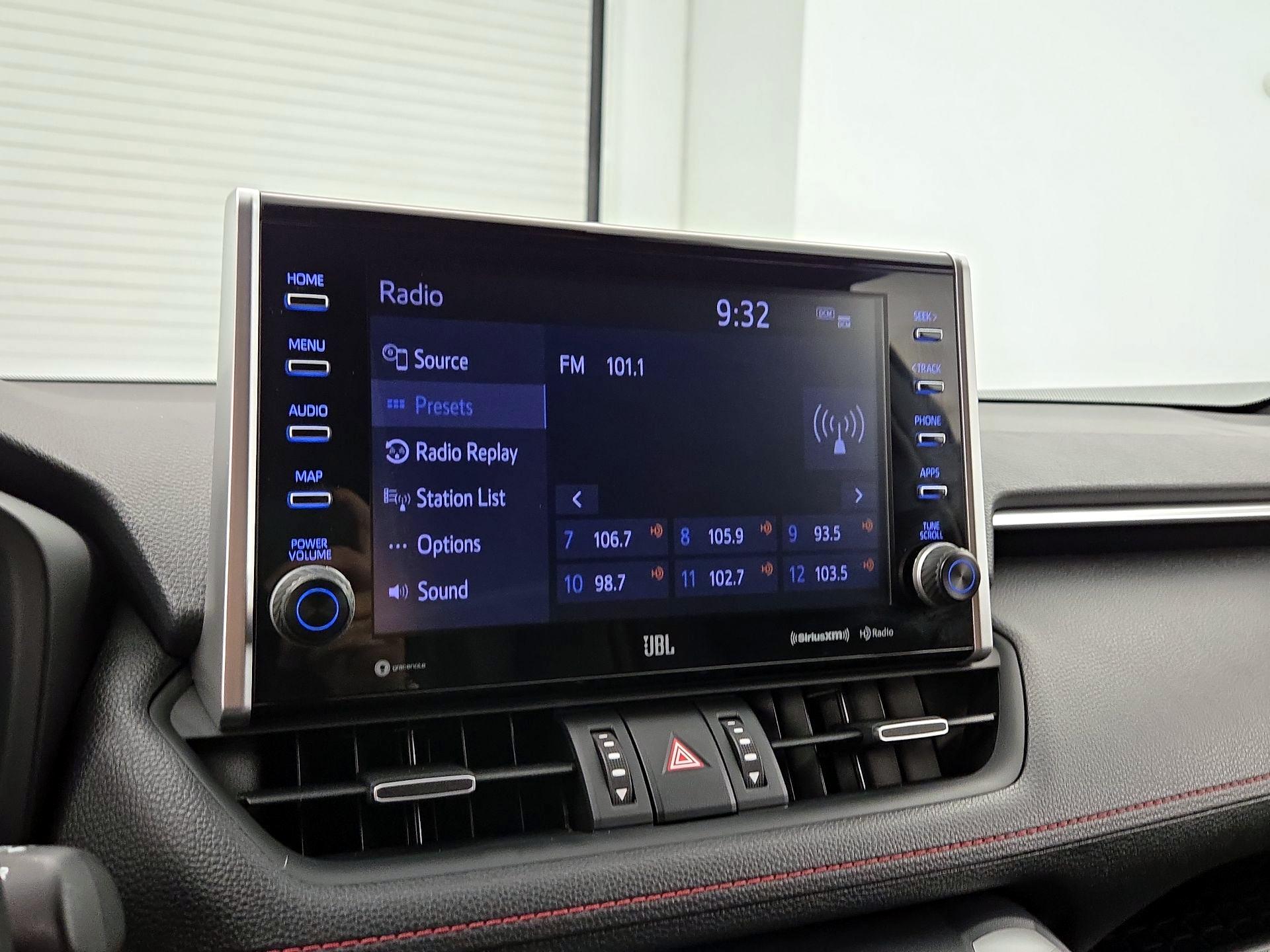 Thumbnail: 2021 Toyota RAV4 - 16