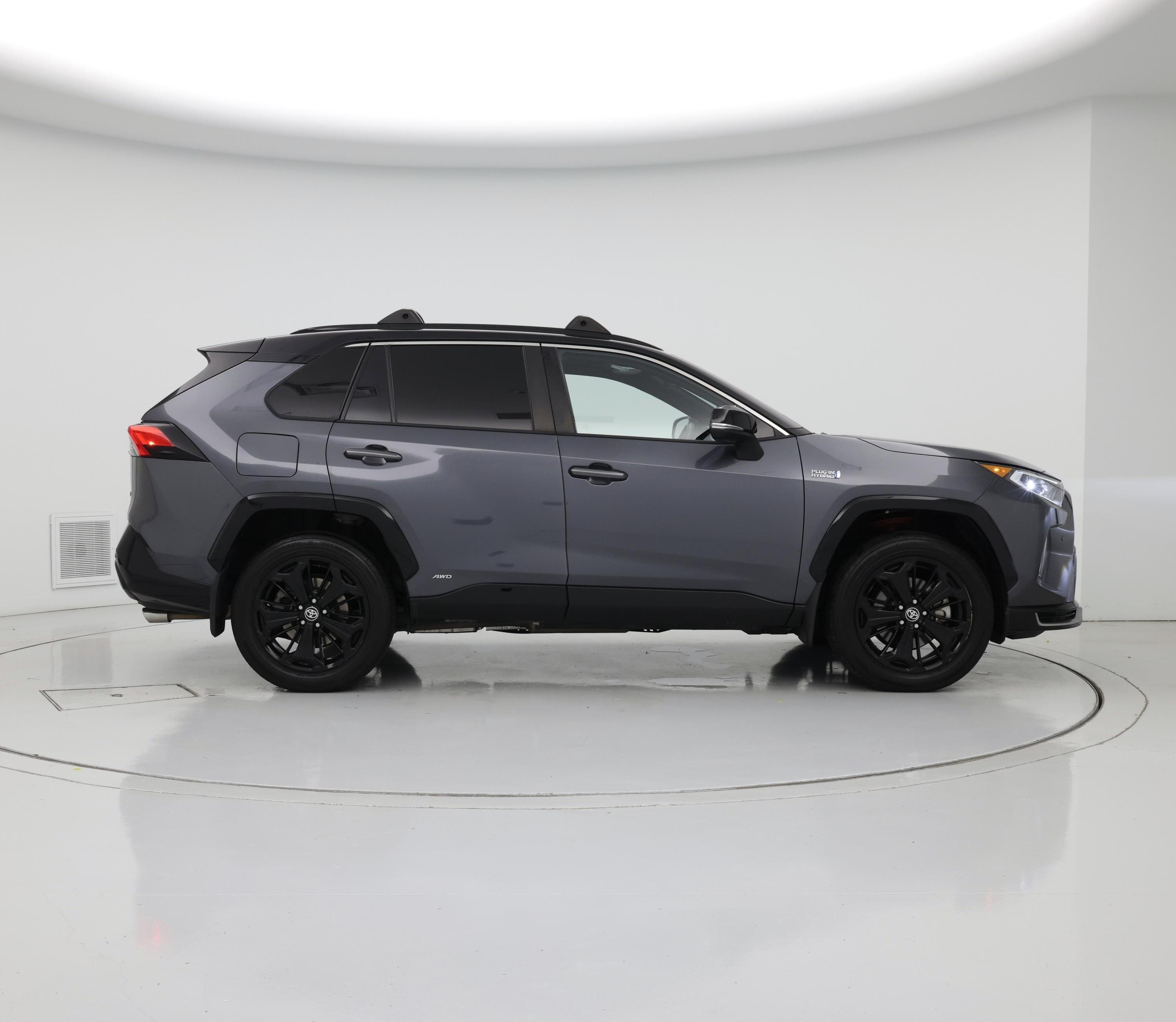 Thumbnail: 2021 Toyota RAV4 - 7