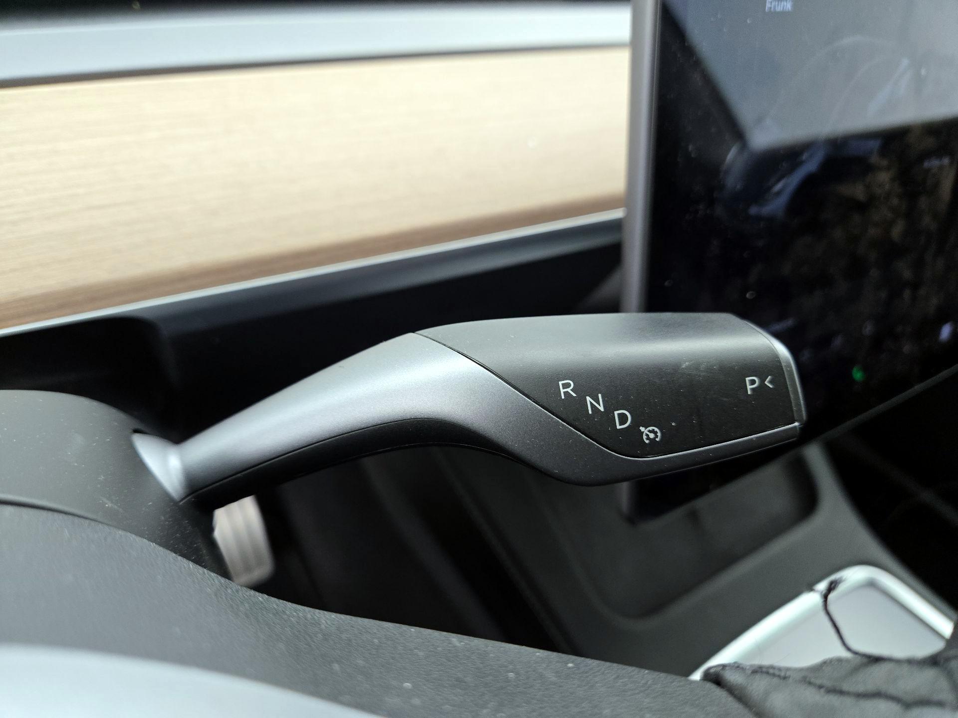 Thumbnail: 2022 Tesla Model Y - 17