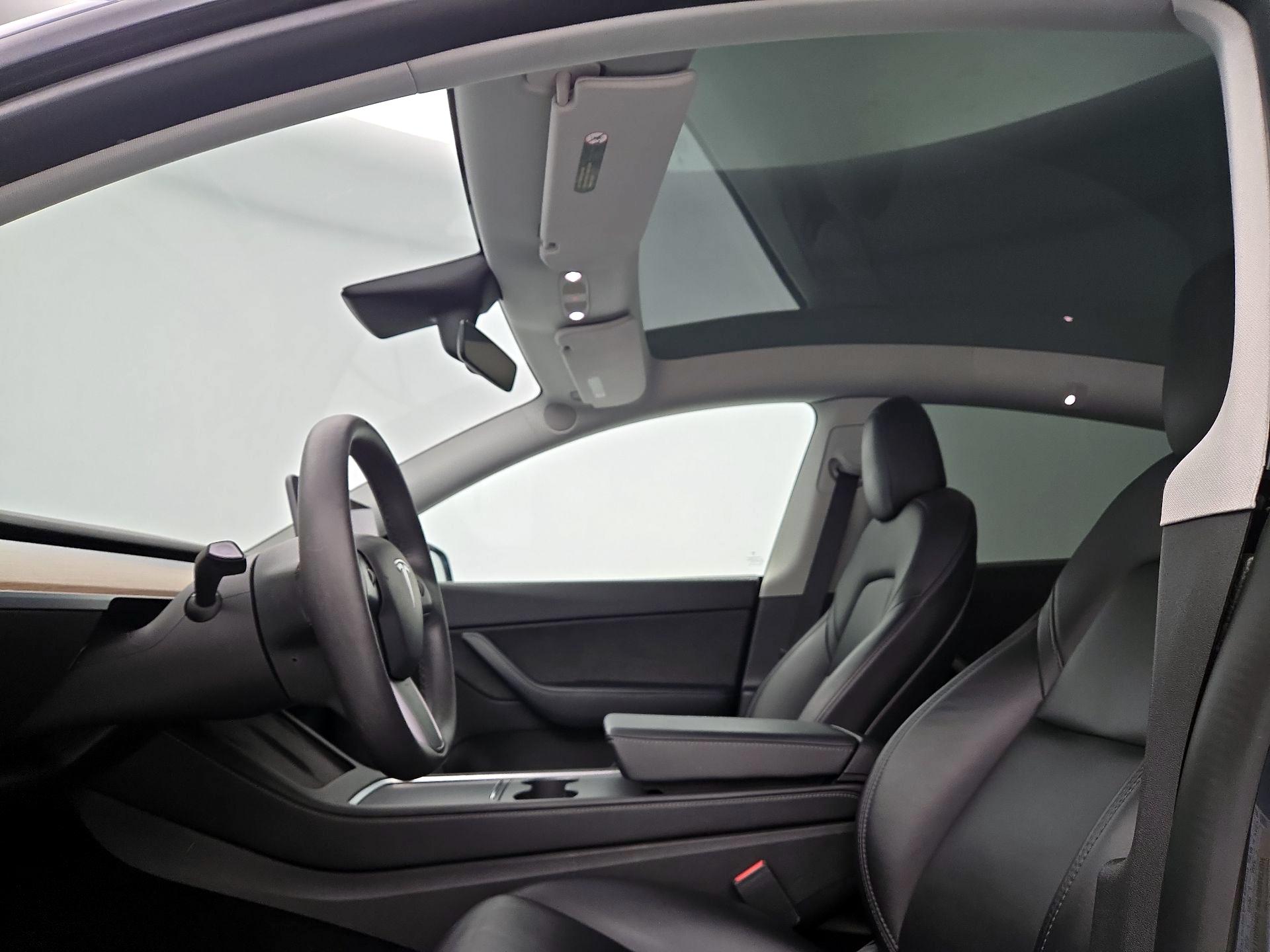 Thumbnail: 2022 Tesla Model Y - 18