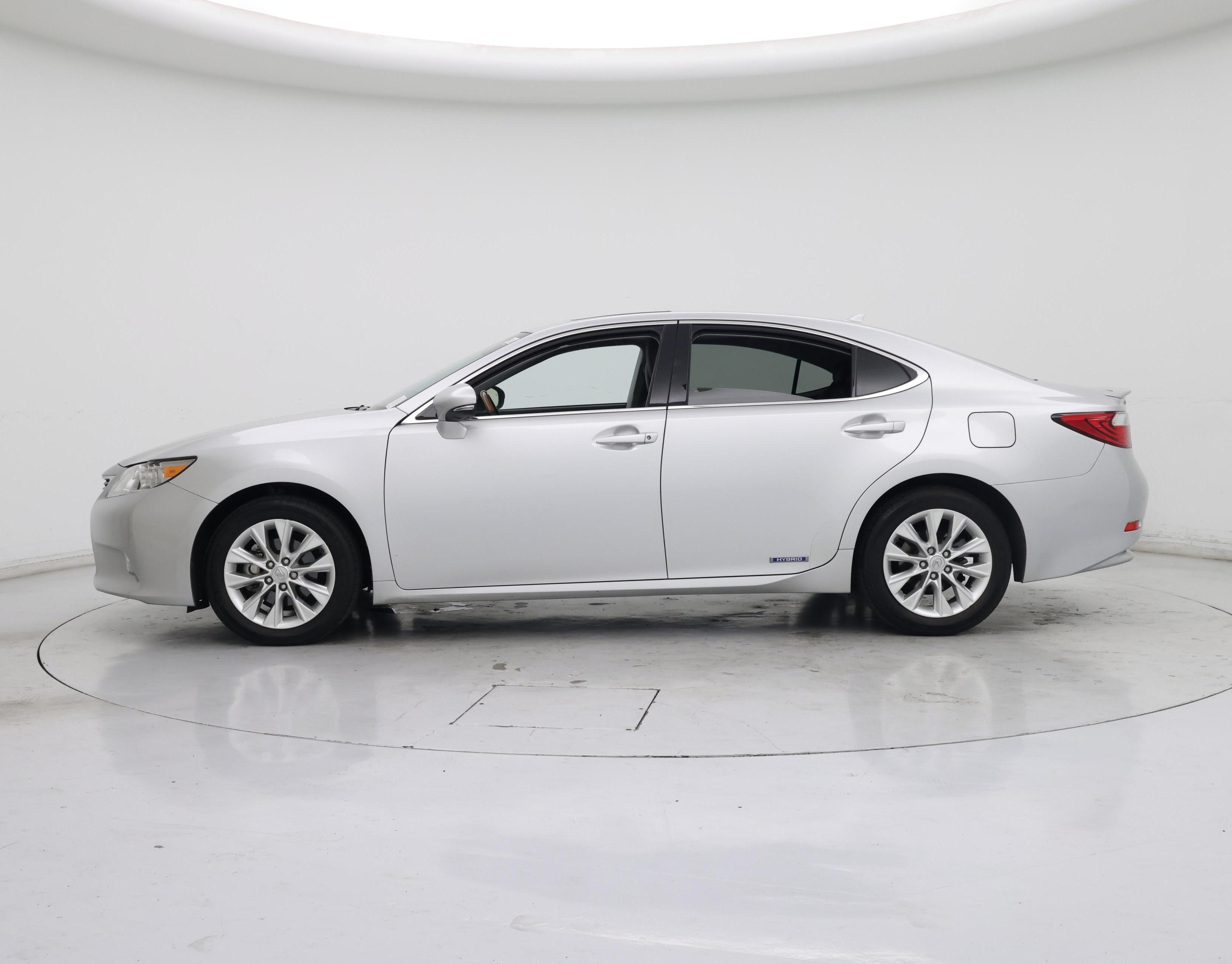 Thumbnail: 2014 Lexus ES - 3