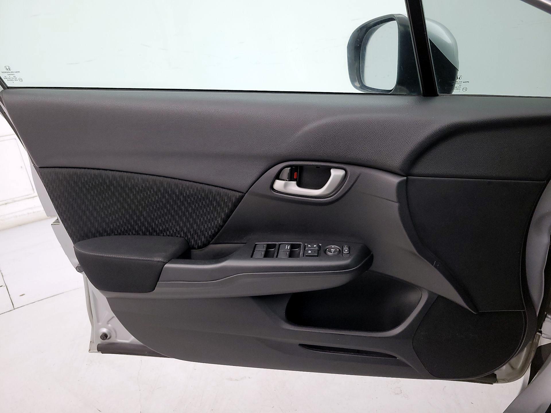 Thumbnail: 2015 Honda Civic - 12