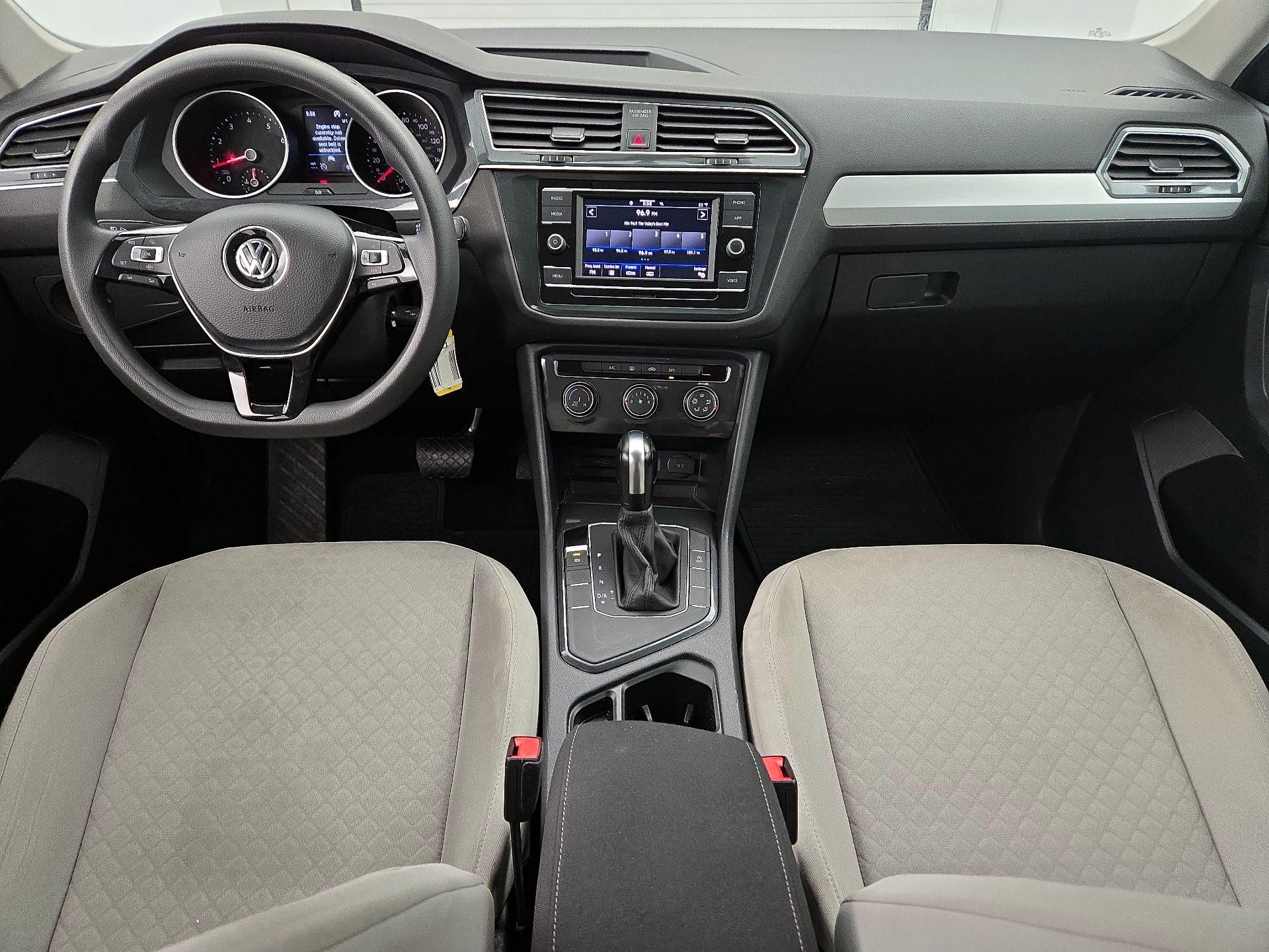 Thumbnail: 2020 Volkswagen Tiguan - 9
