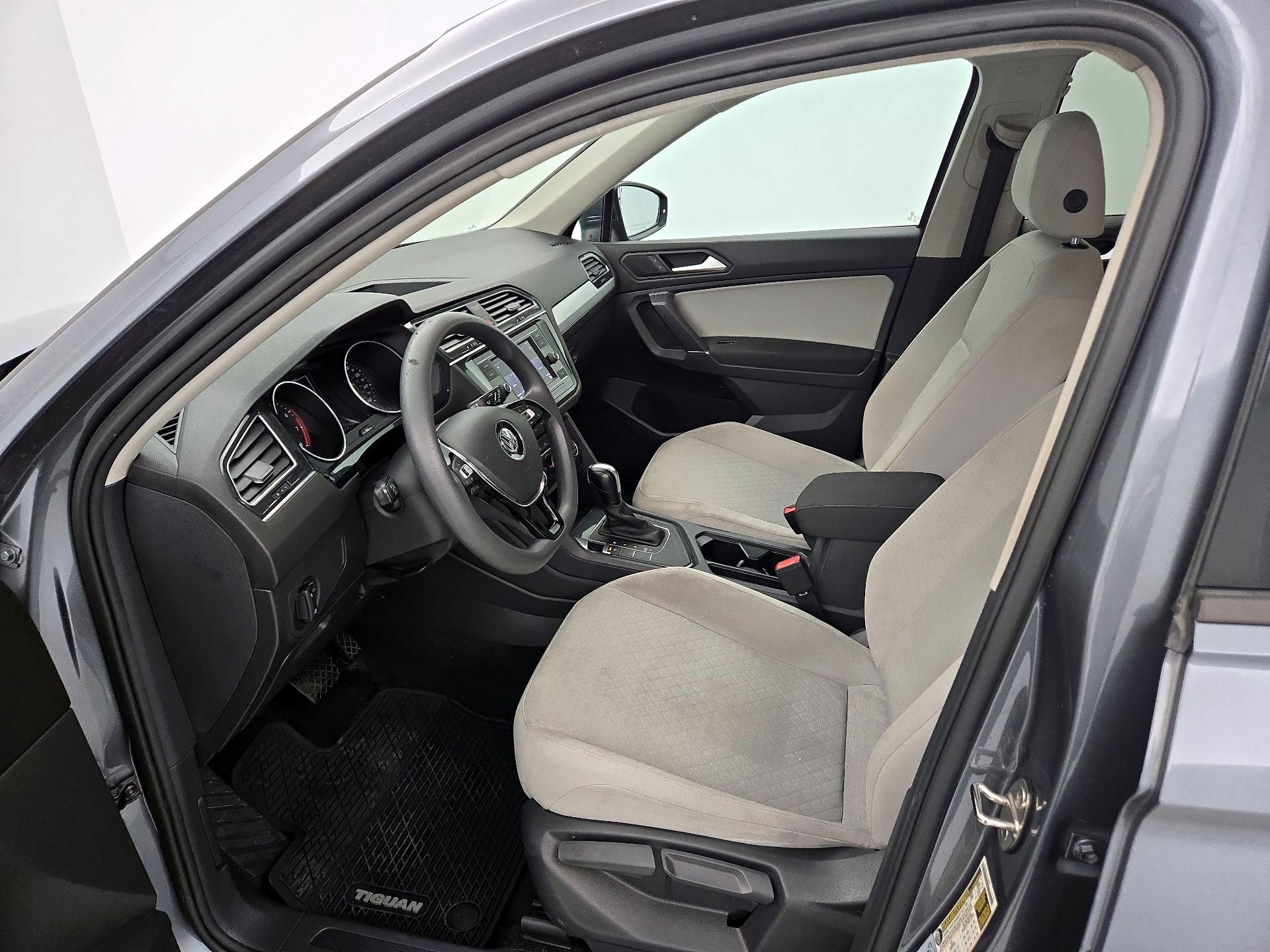 Thumbnail: 2020 Volkswagen Tiguan - 11