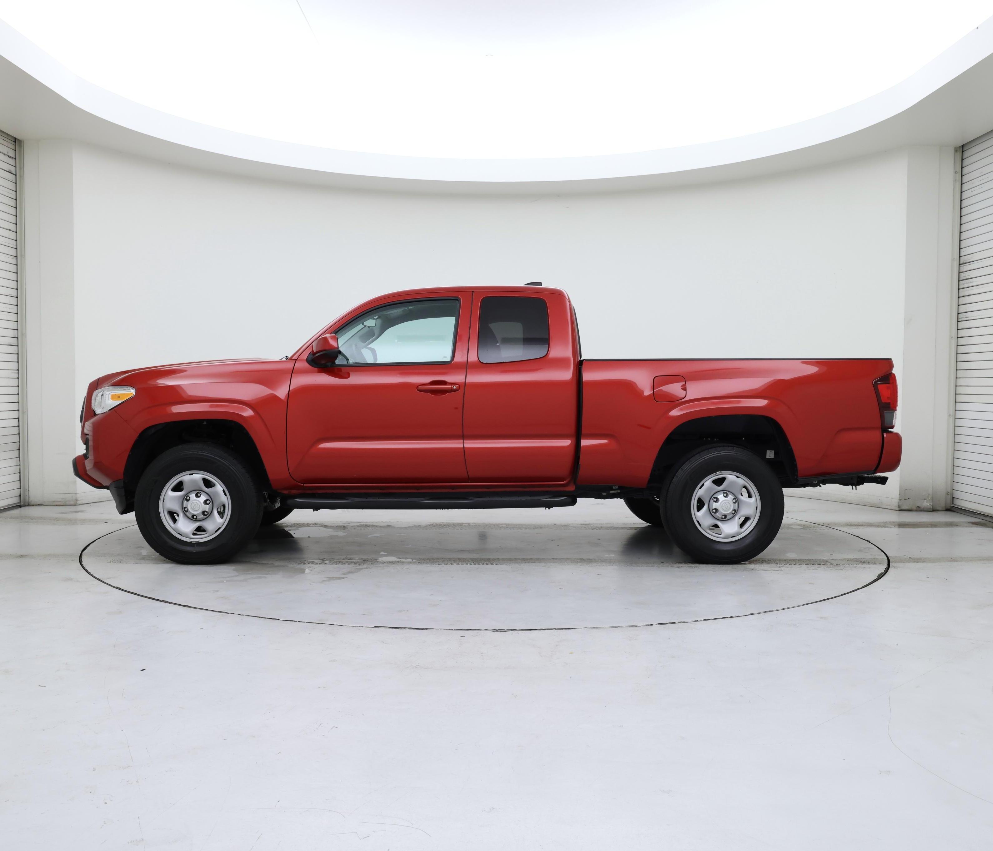 Thumbnail: 2022 Toyota Tacoma - 3