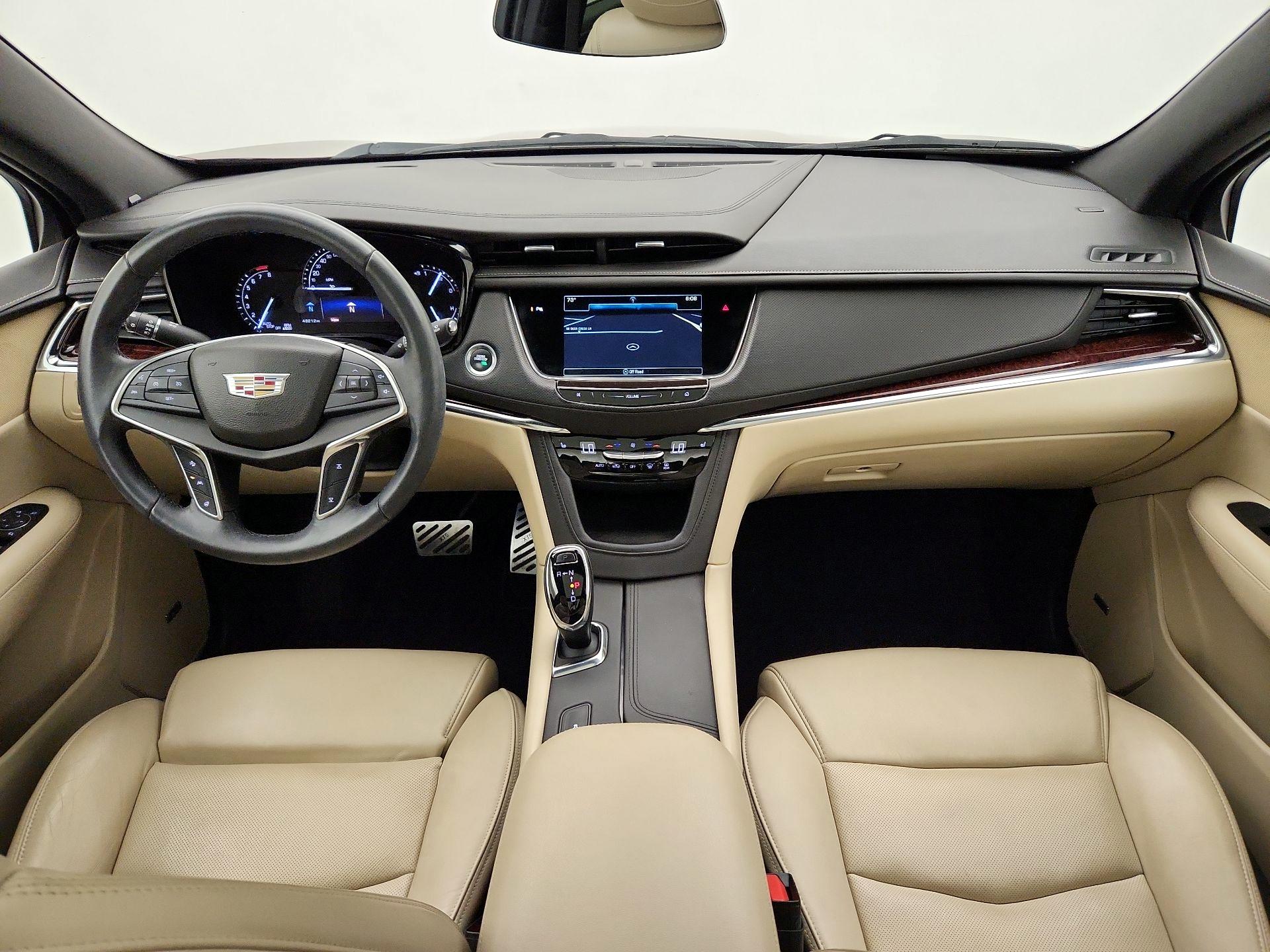 Thumbnail: 2017 Cadillac XT5 - 9