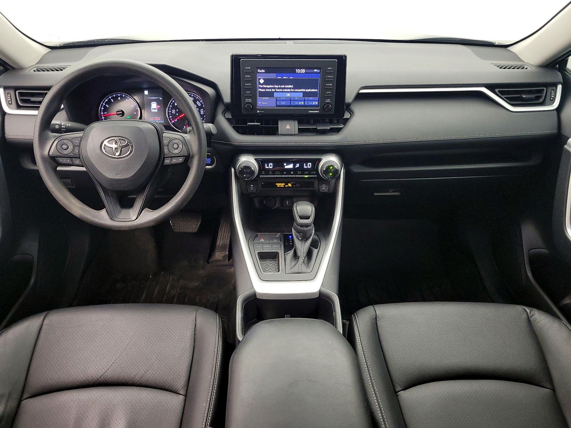 Thumbnail: 2022 Toyota RAV4 - 9