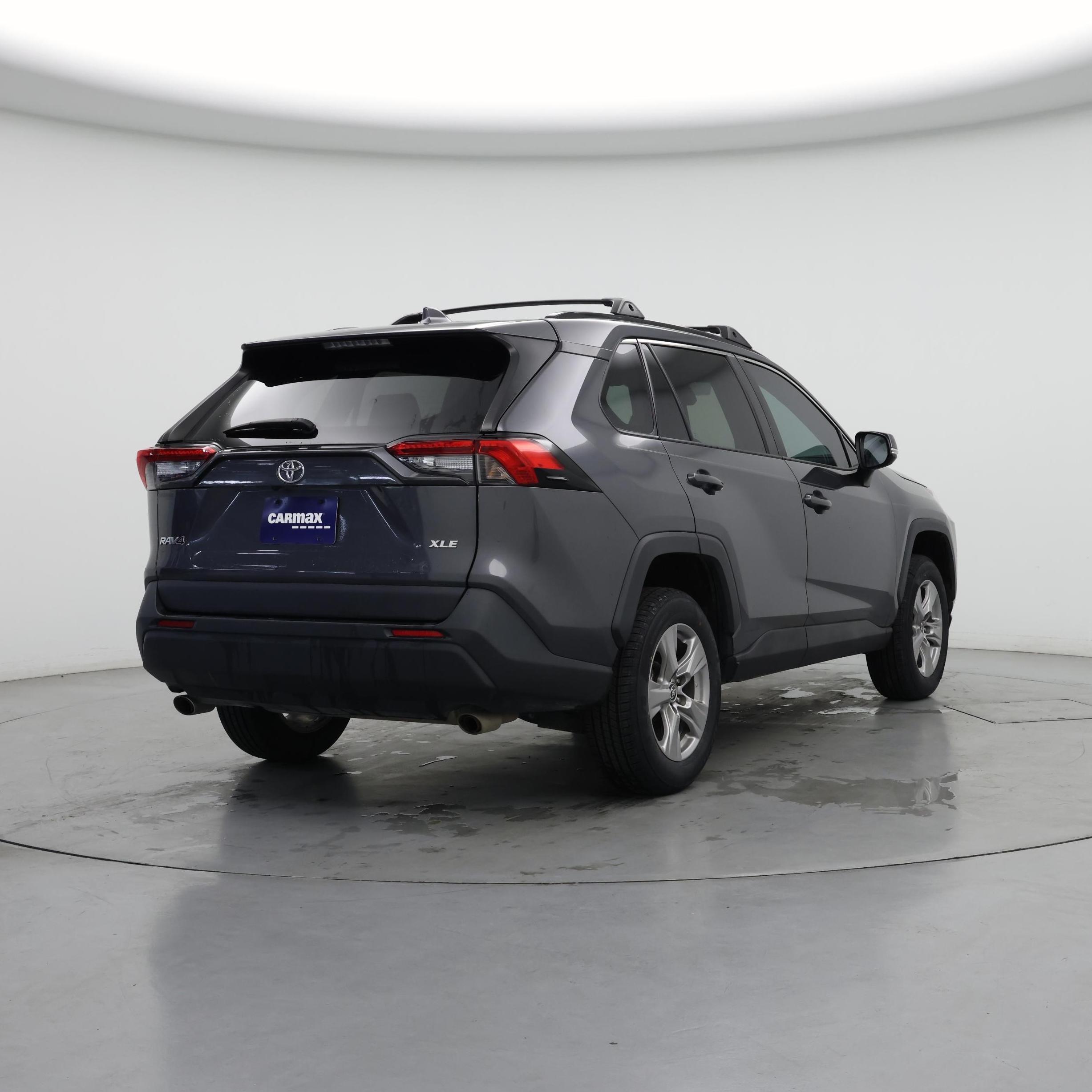 Thumbnail: 2022 Toyota RAV4 - 8