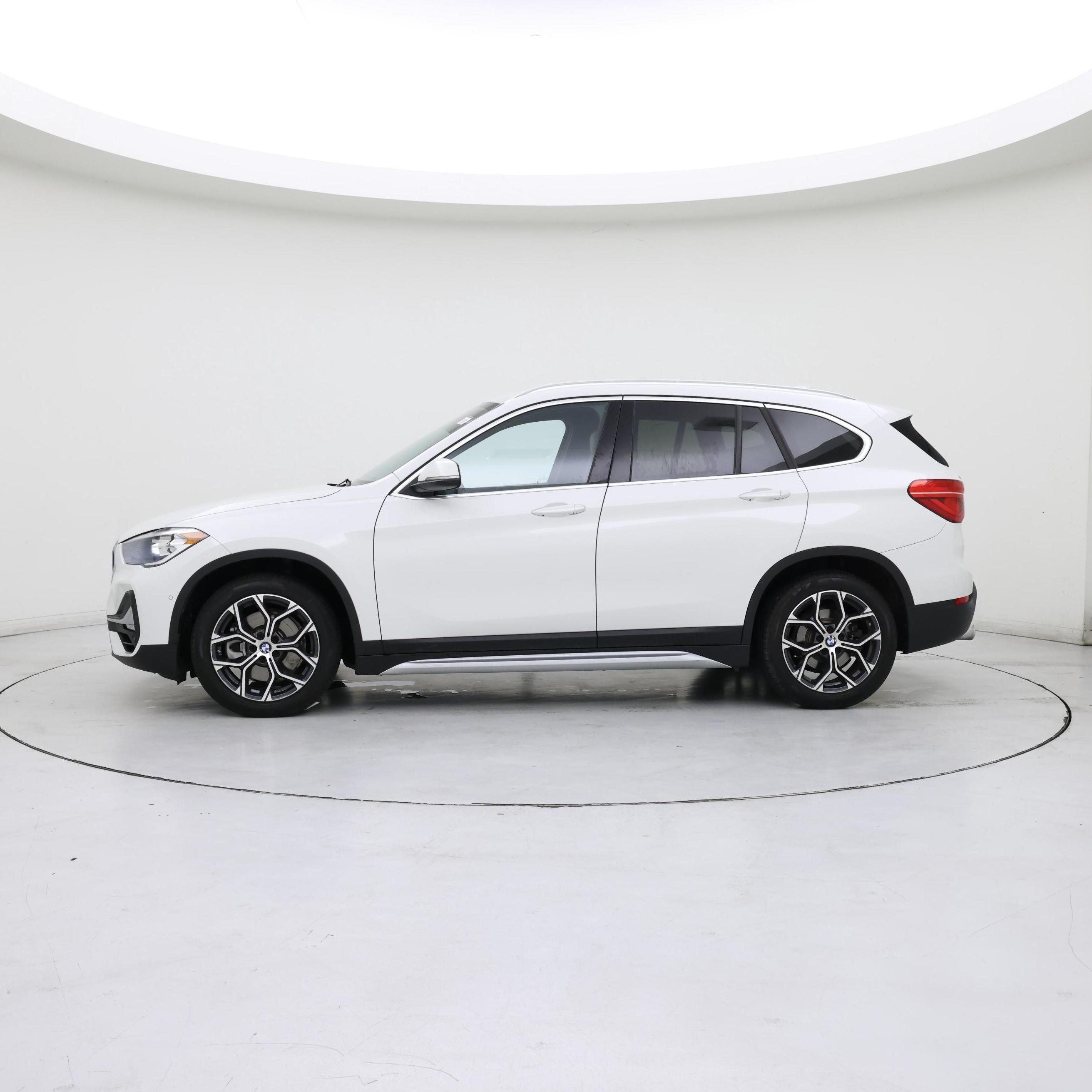 Thumbnail: 2020 BMW X1 - 3
