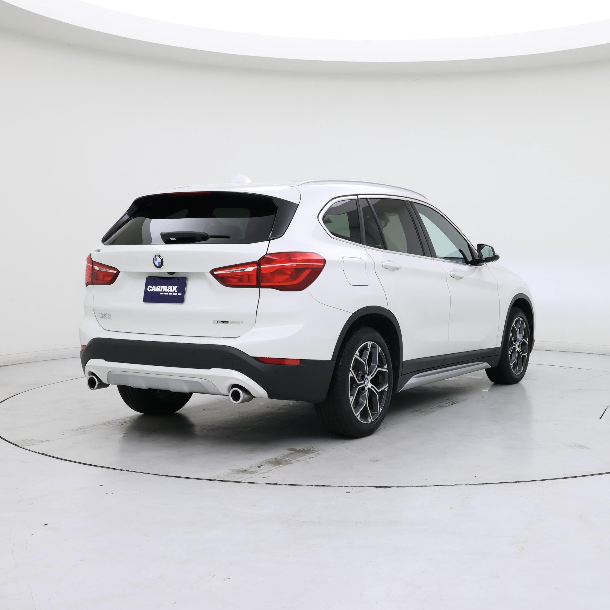 Thumbnail: 2020 BMW X1 - 8