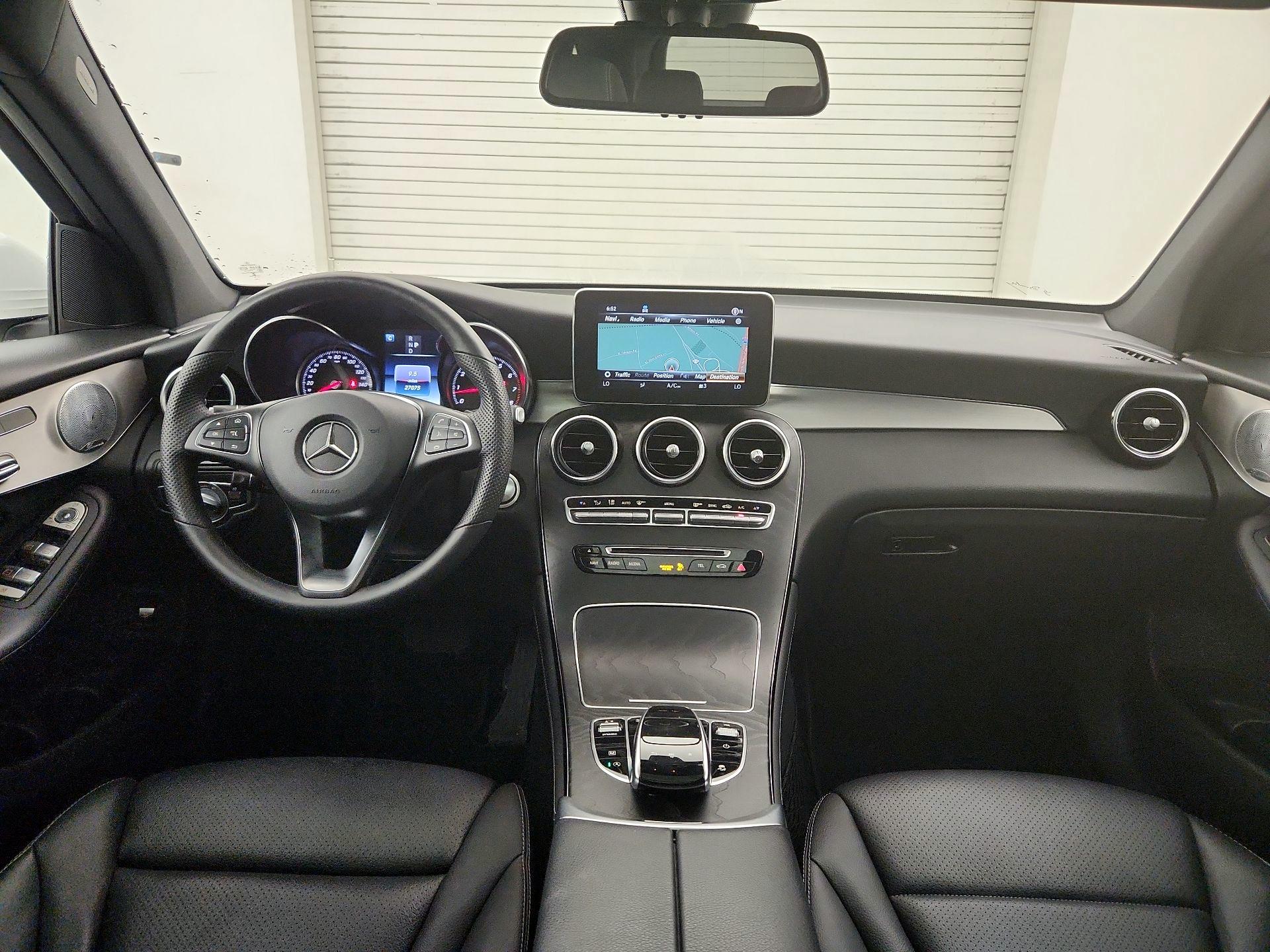 Thumbnail: 2019 Mercedes-Benz GLC - 9