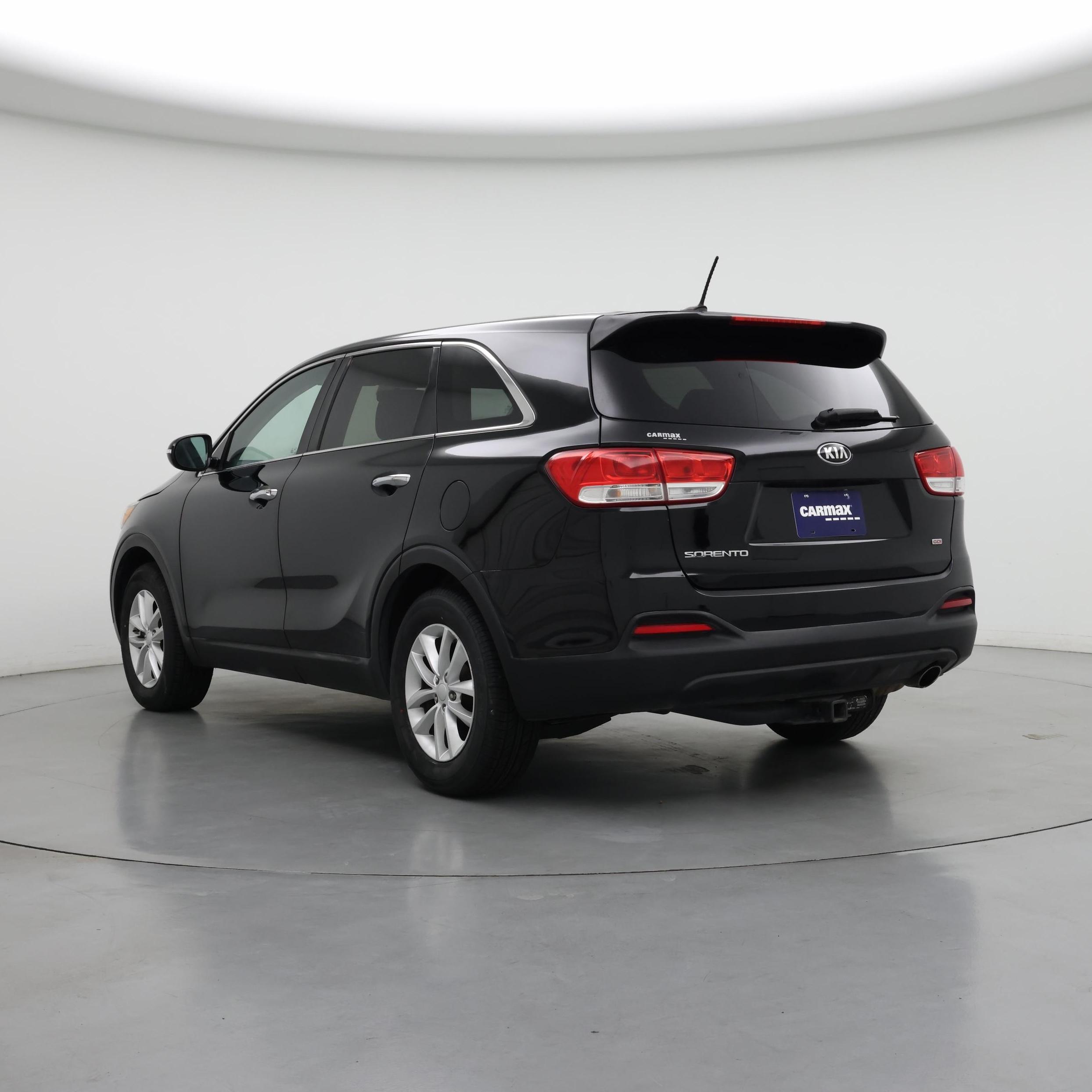 Thumbnail: 2016 Kia Sorento - 2