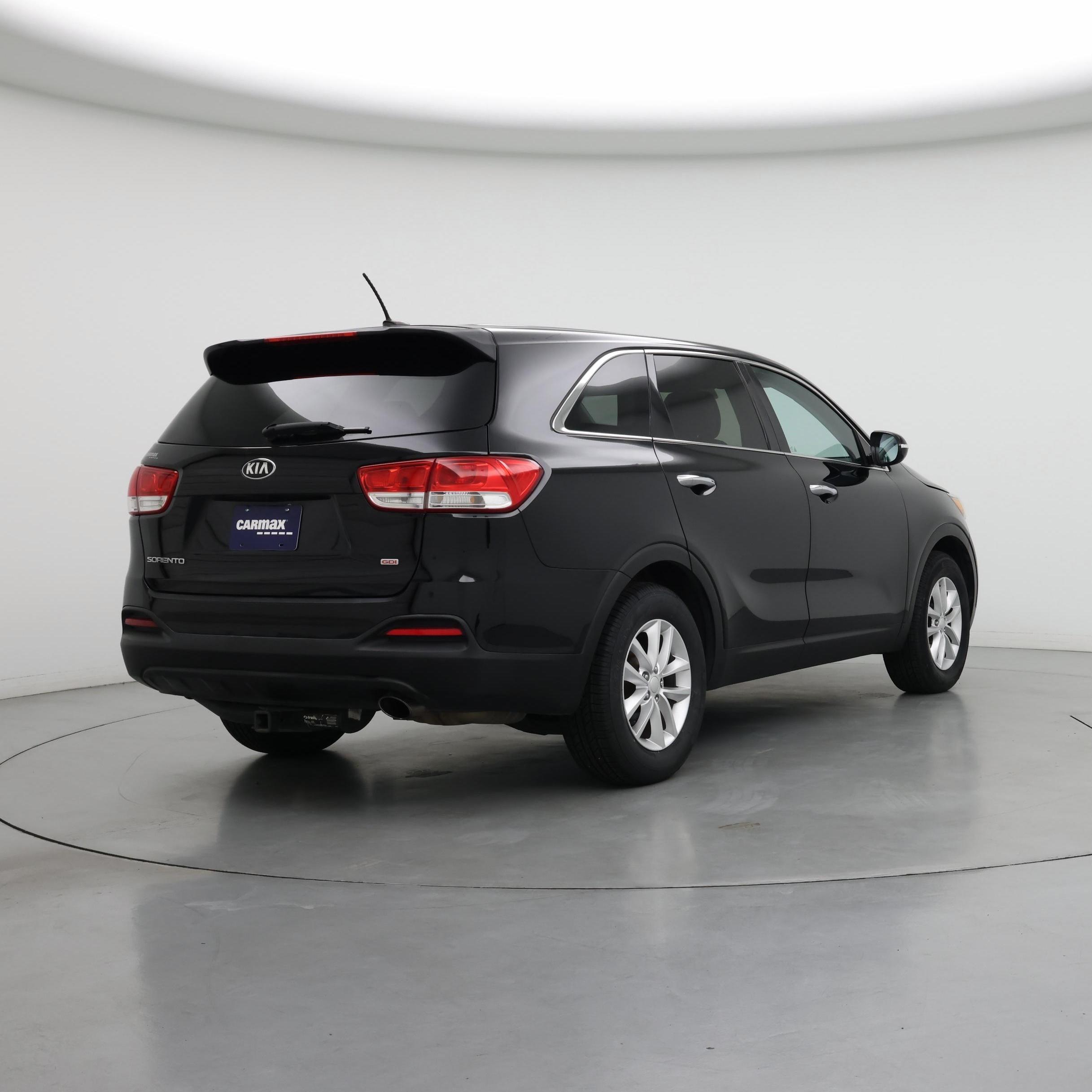Thumbnail: 2016 Kia Sorento - 8