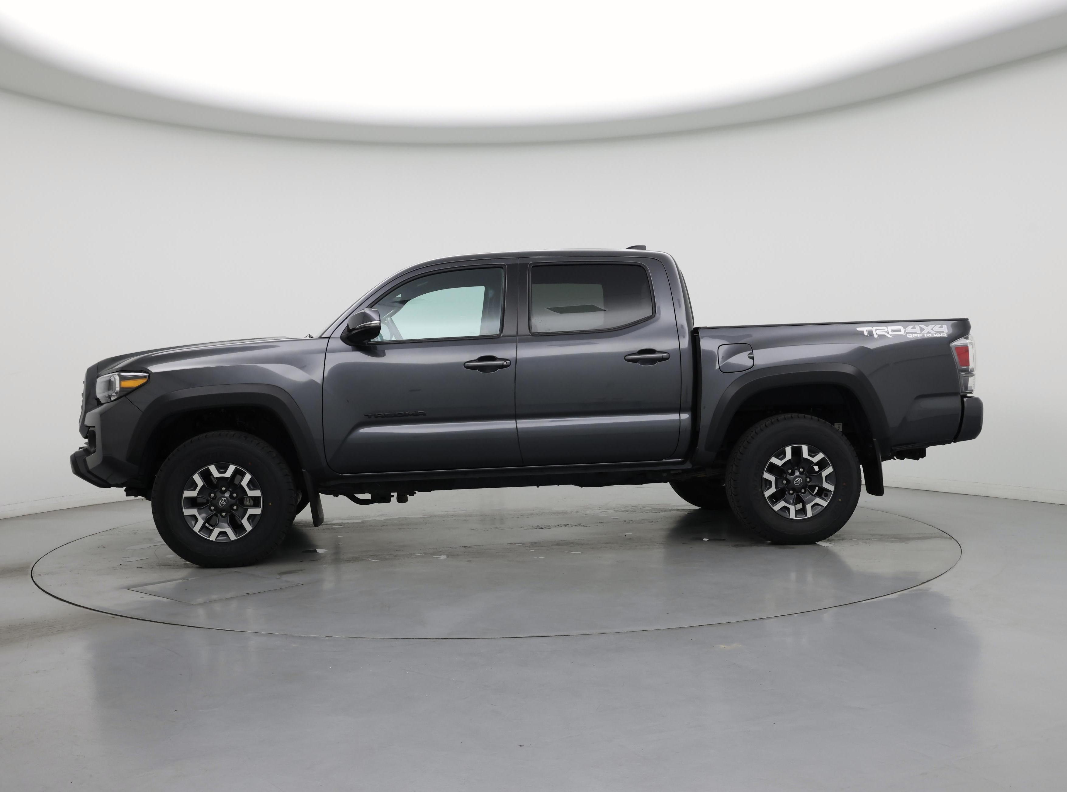 Thumbnail: 2021 Toyota Tacoma - 3