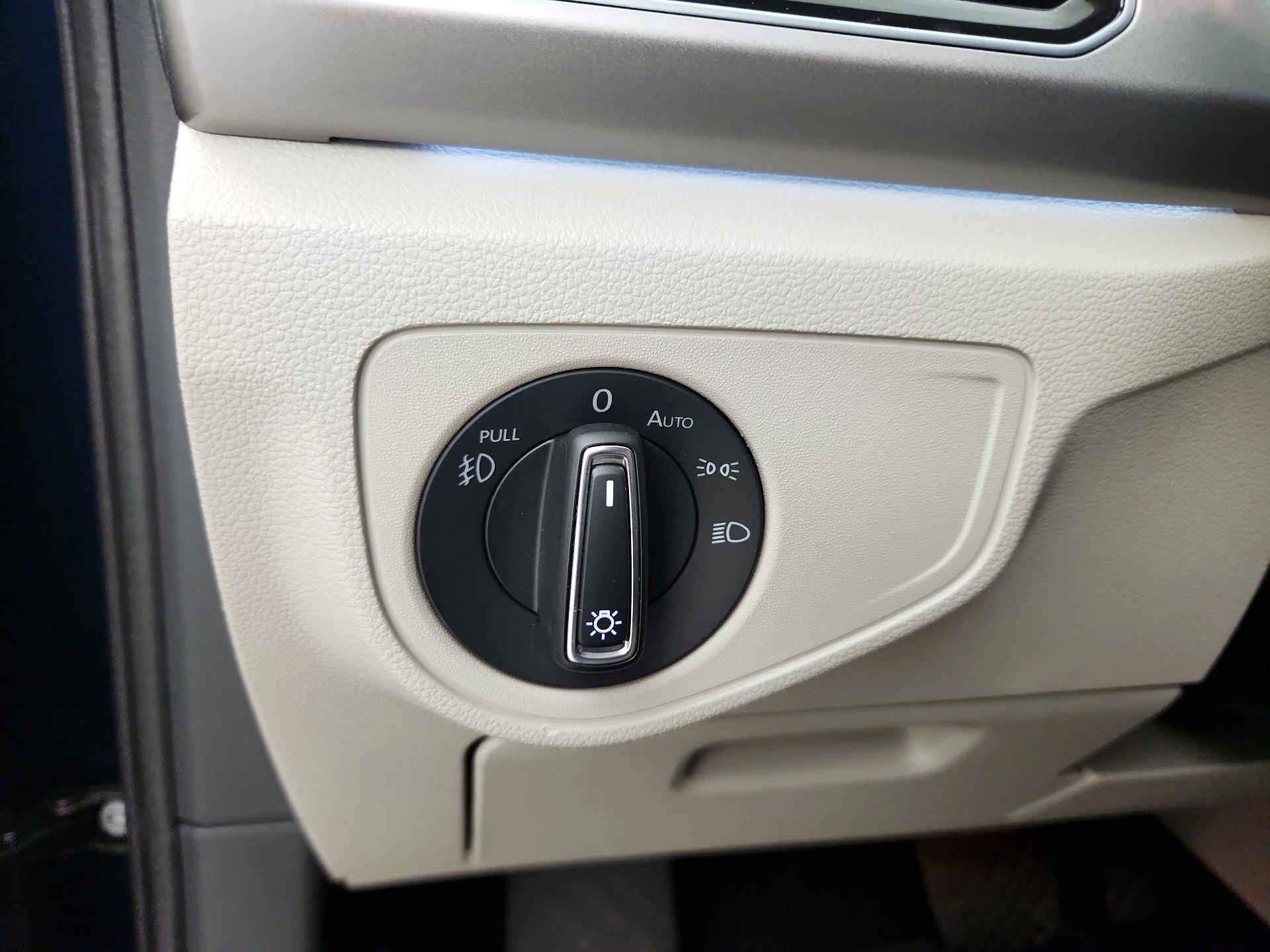 Thumbnail: 2019 Volkswagen Atlas - 13