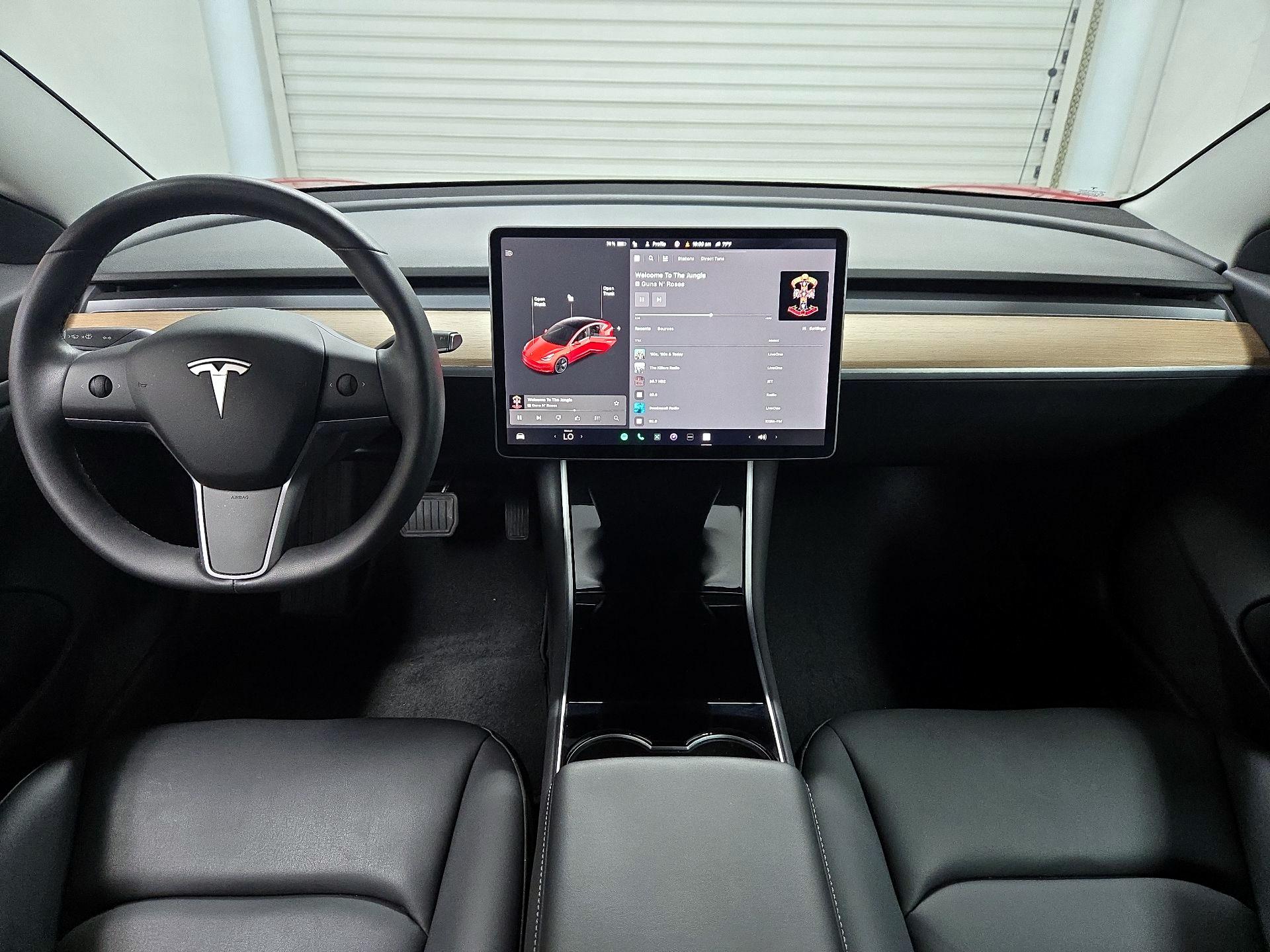 Thumbnail: 2019 Tesla Model 3 - 9