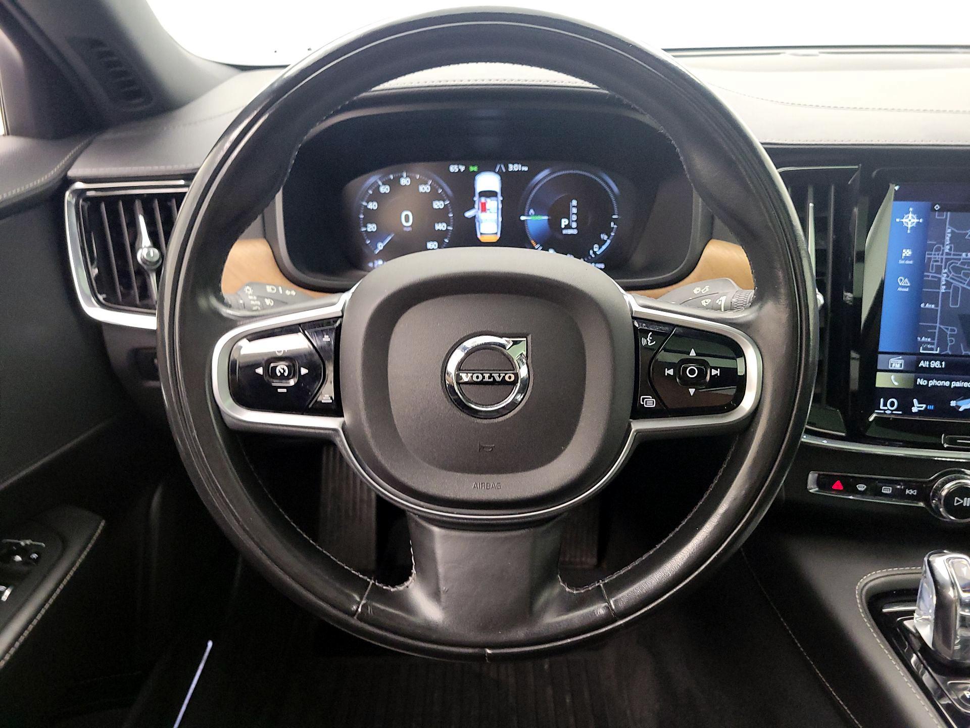 Thumbnail: 2018 Volvo S90 - 10
