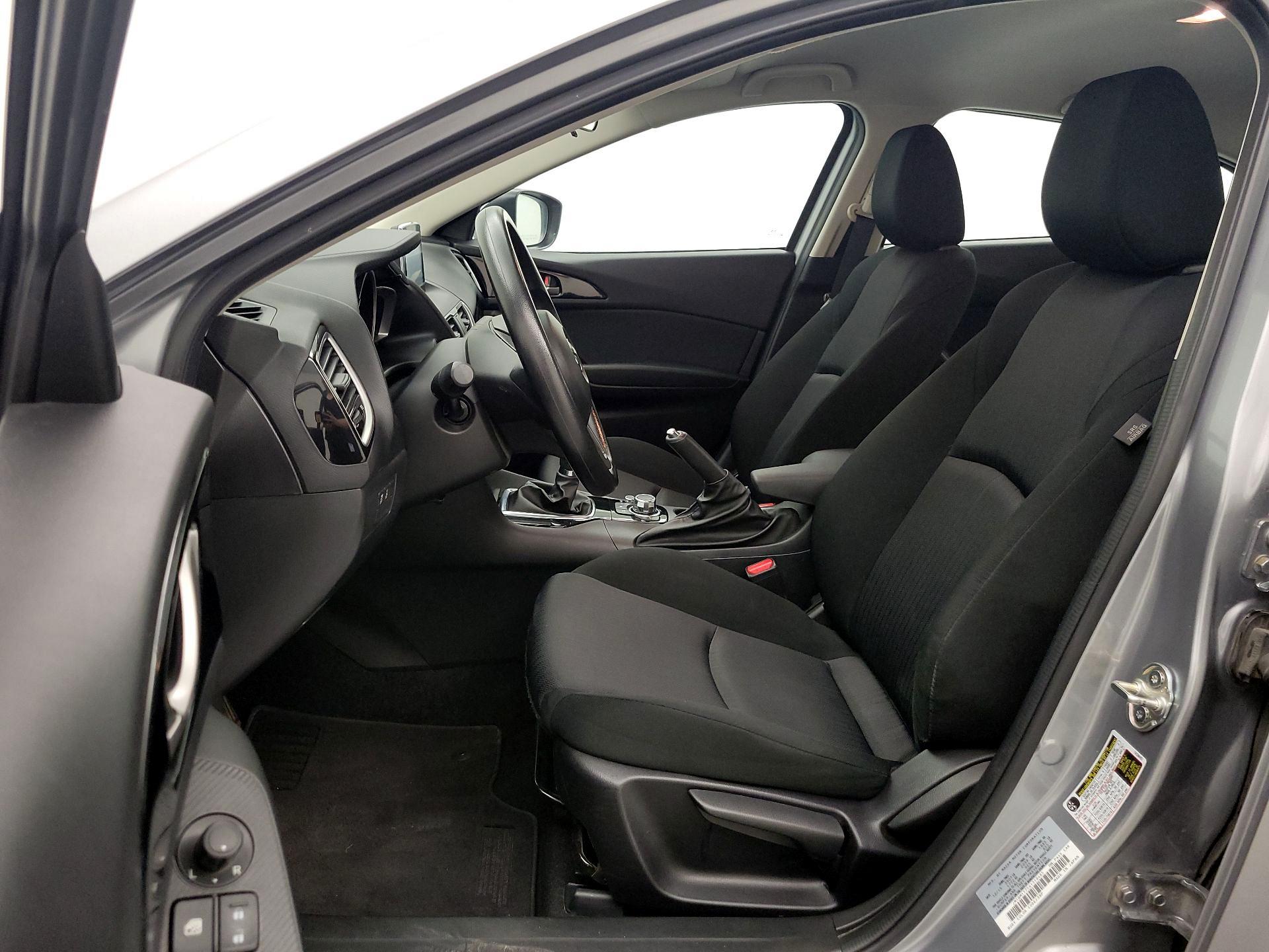 Thumbnail: 2016 Mazda Mazda3 - 11
