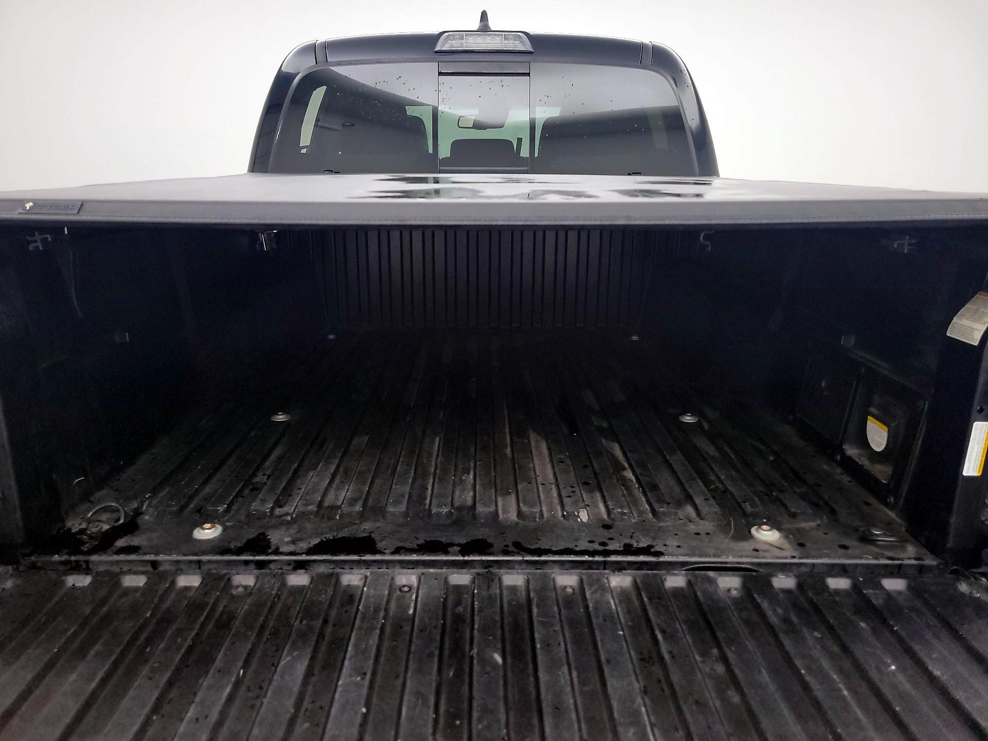 Thumbnail: 2020 Toyota Tacoma - 20