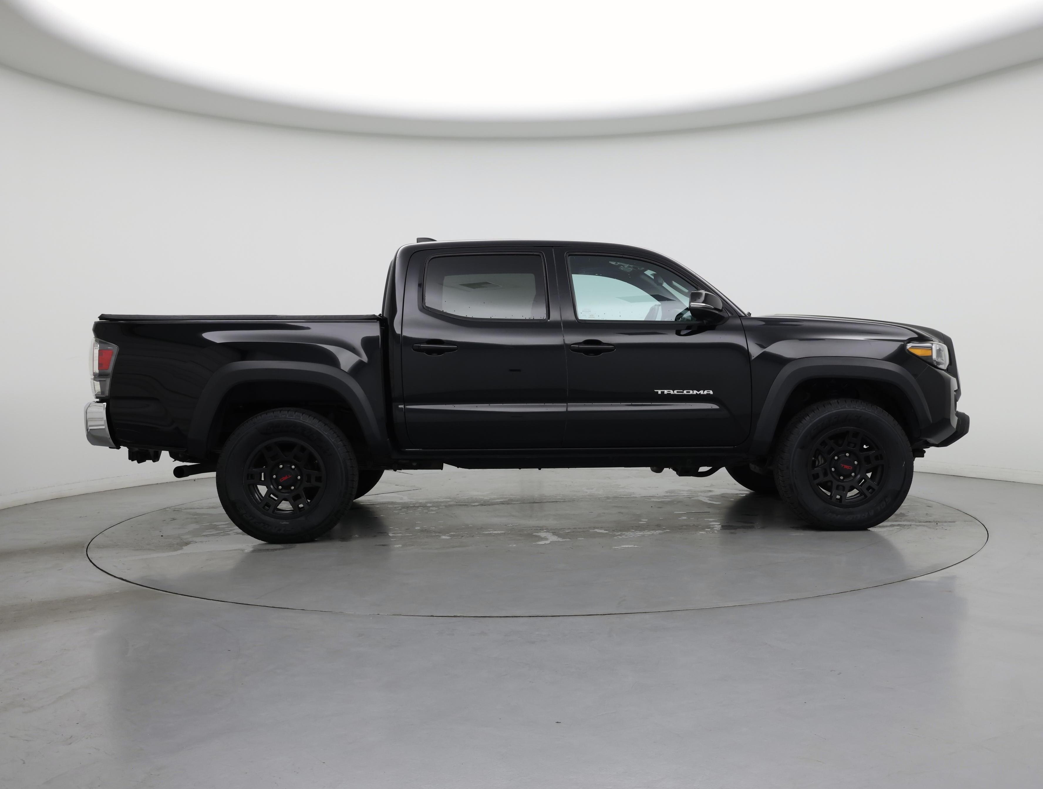 Thumbnail: 2020 Toyota Tacoma - 7