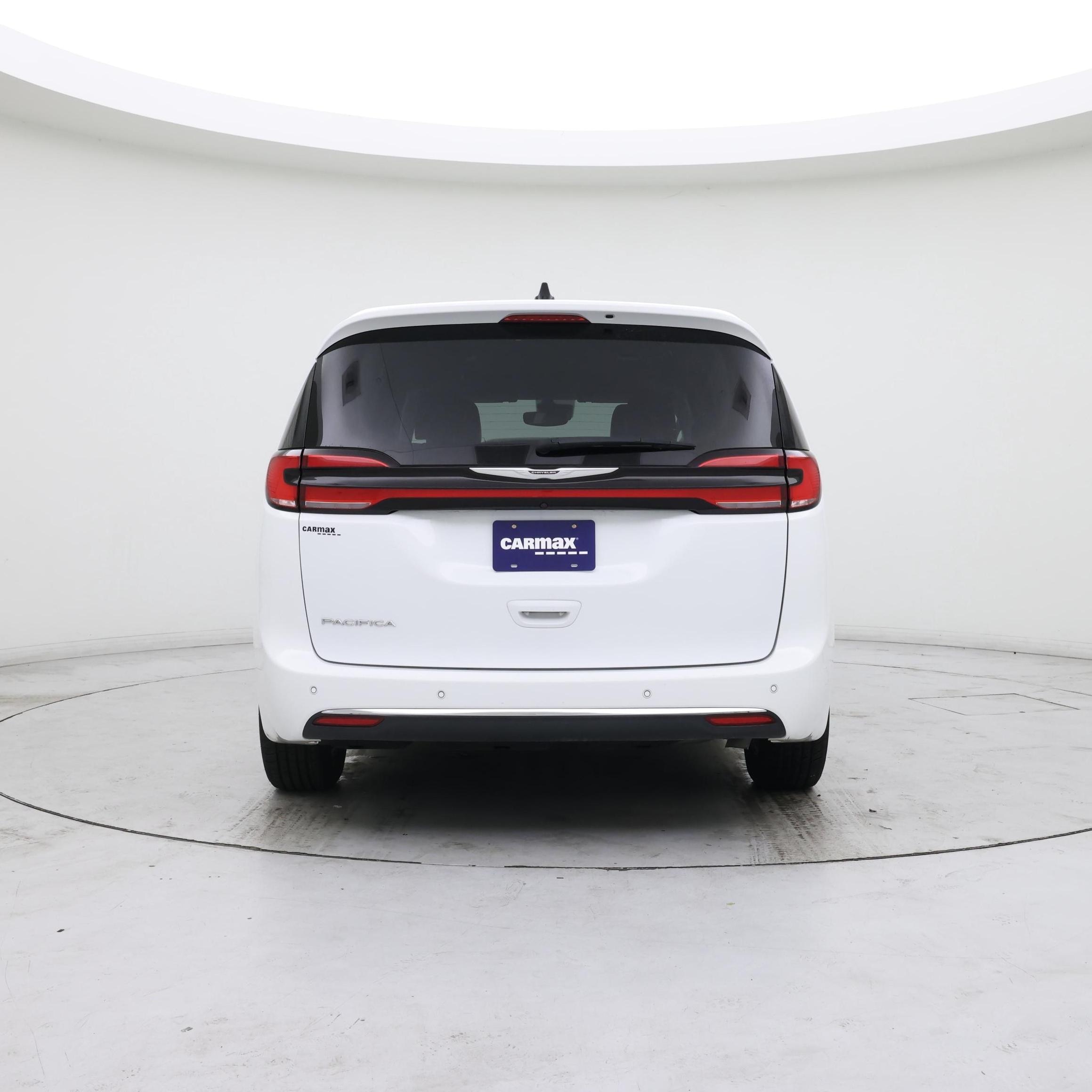Thumbnail: 2023 Chrysler Pacifica - 6