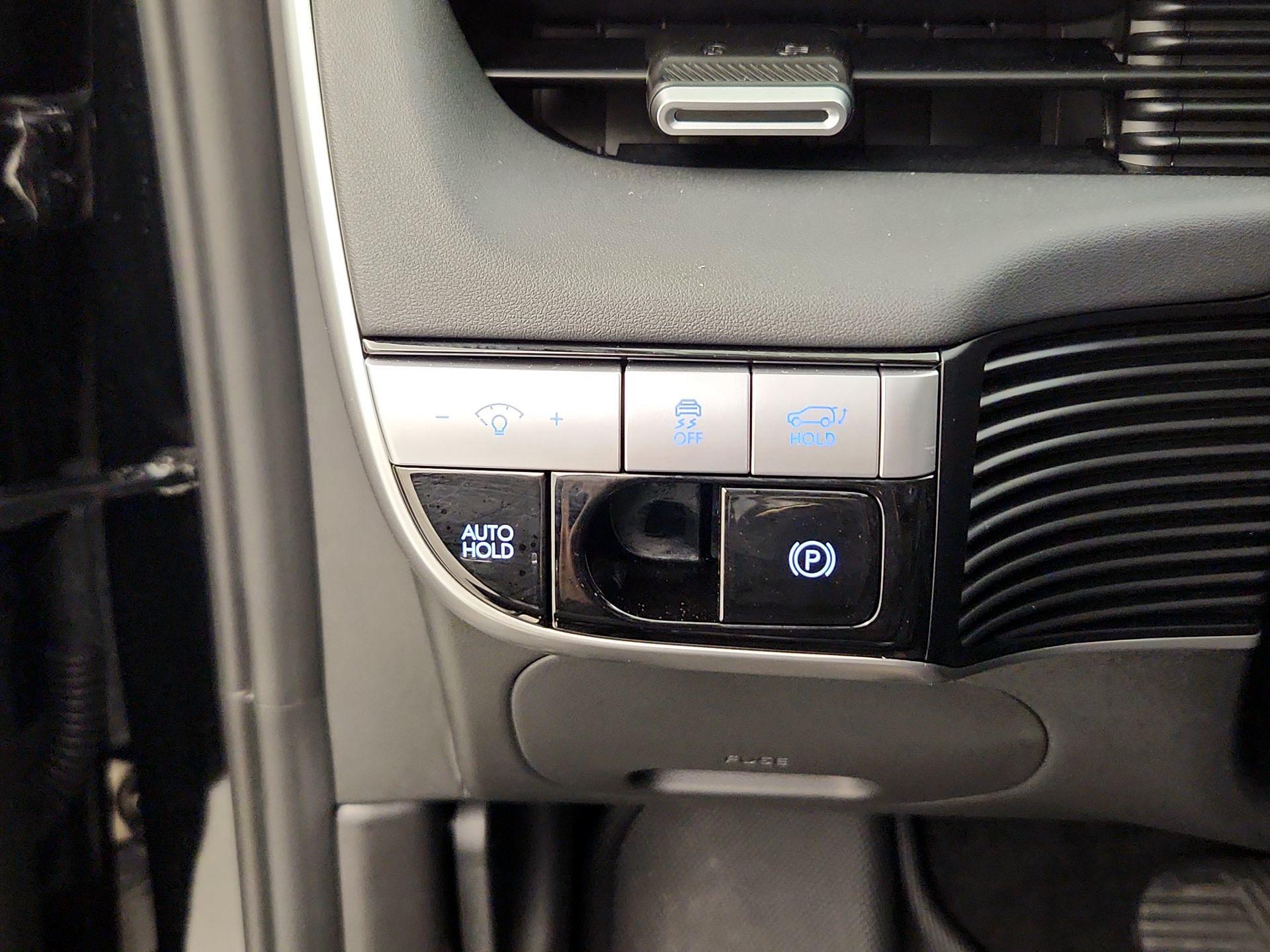 Thumbnail: 2024 Hyundai Ioniq 5 - 13
