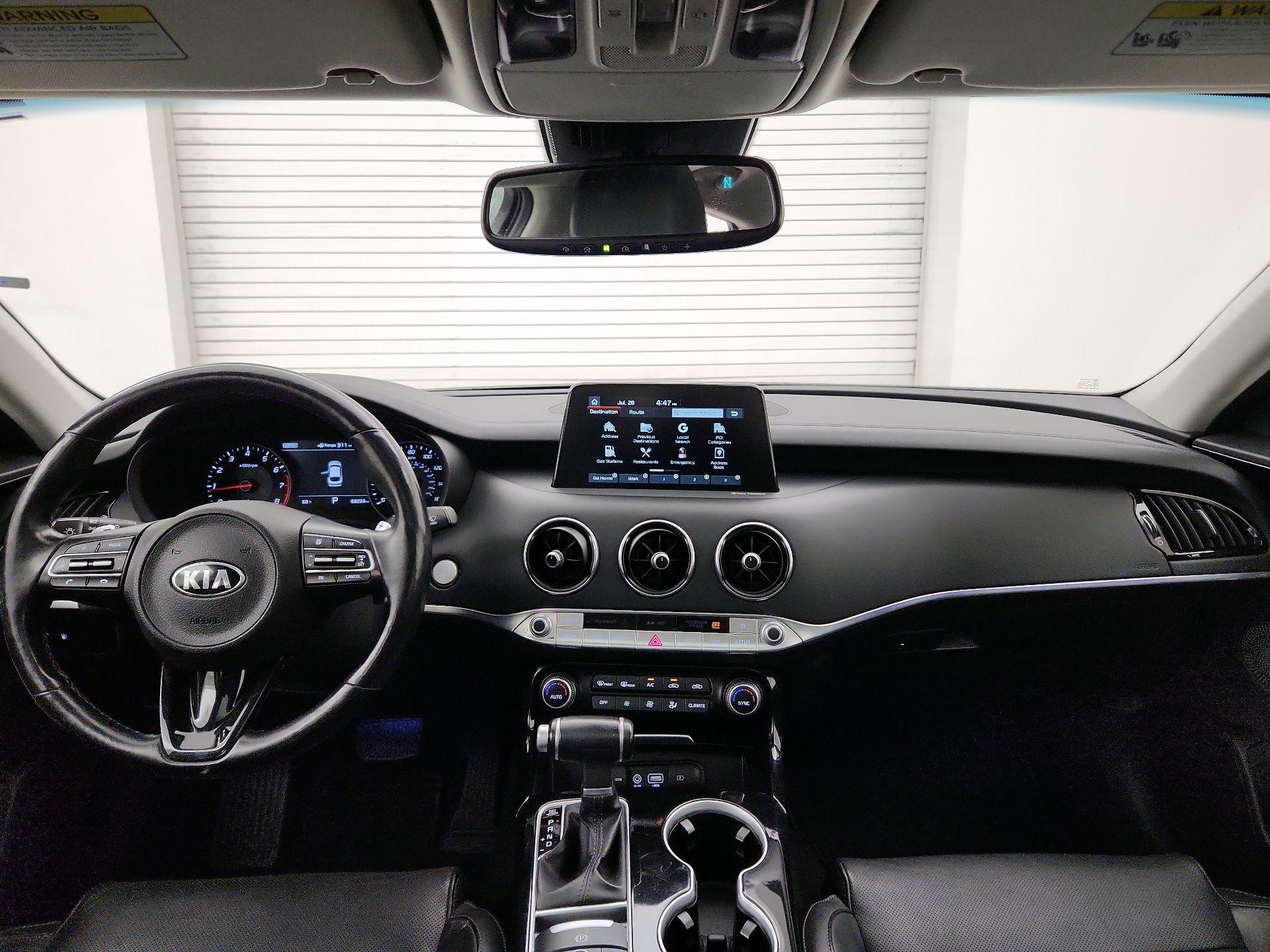 Thumbnail: 2018 Kia Stinger - 9