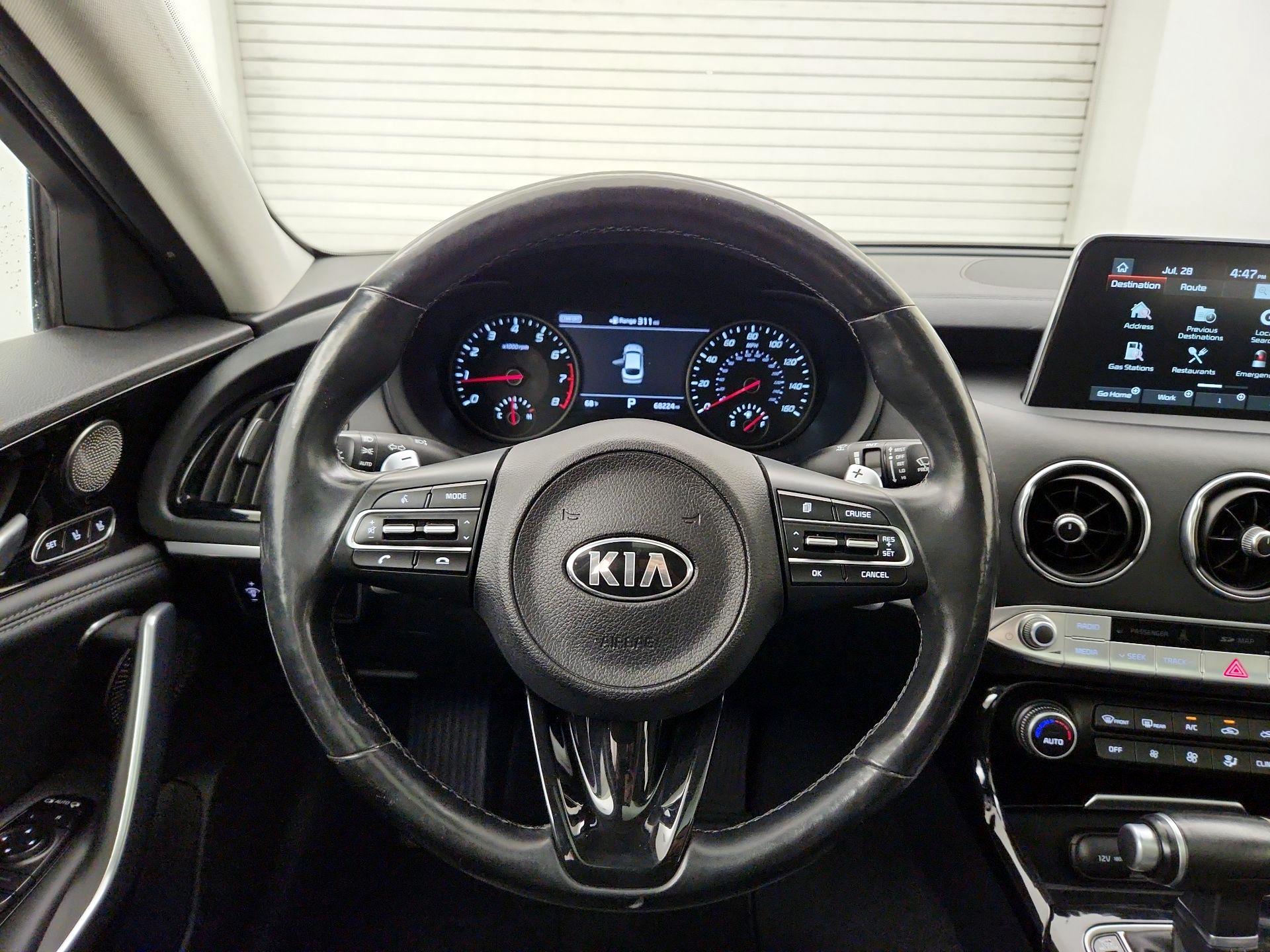 Thumbnail: 2018 Kia Stinger - 10
