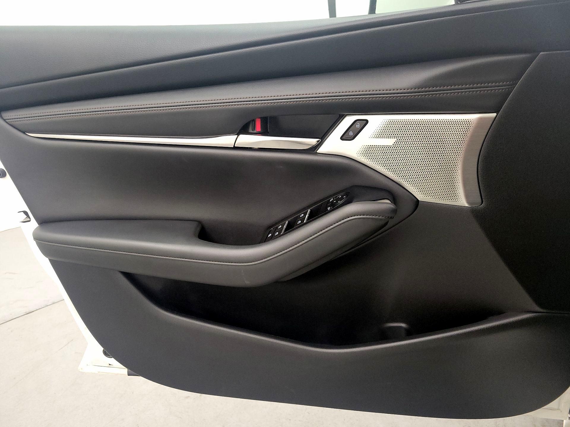 Thumbnail: 2019 Mazda Mazda3 - 12
